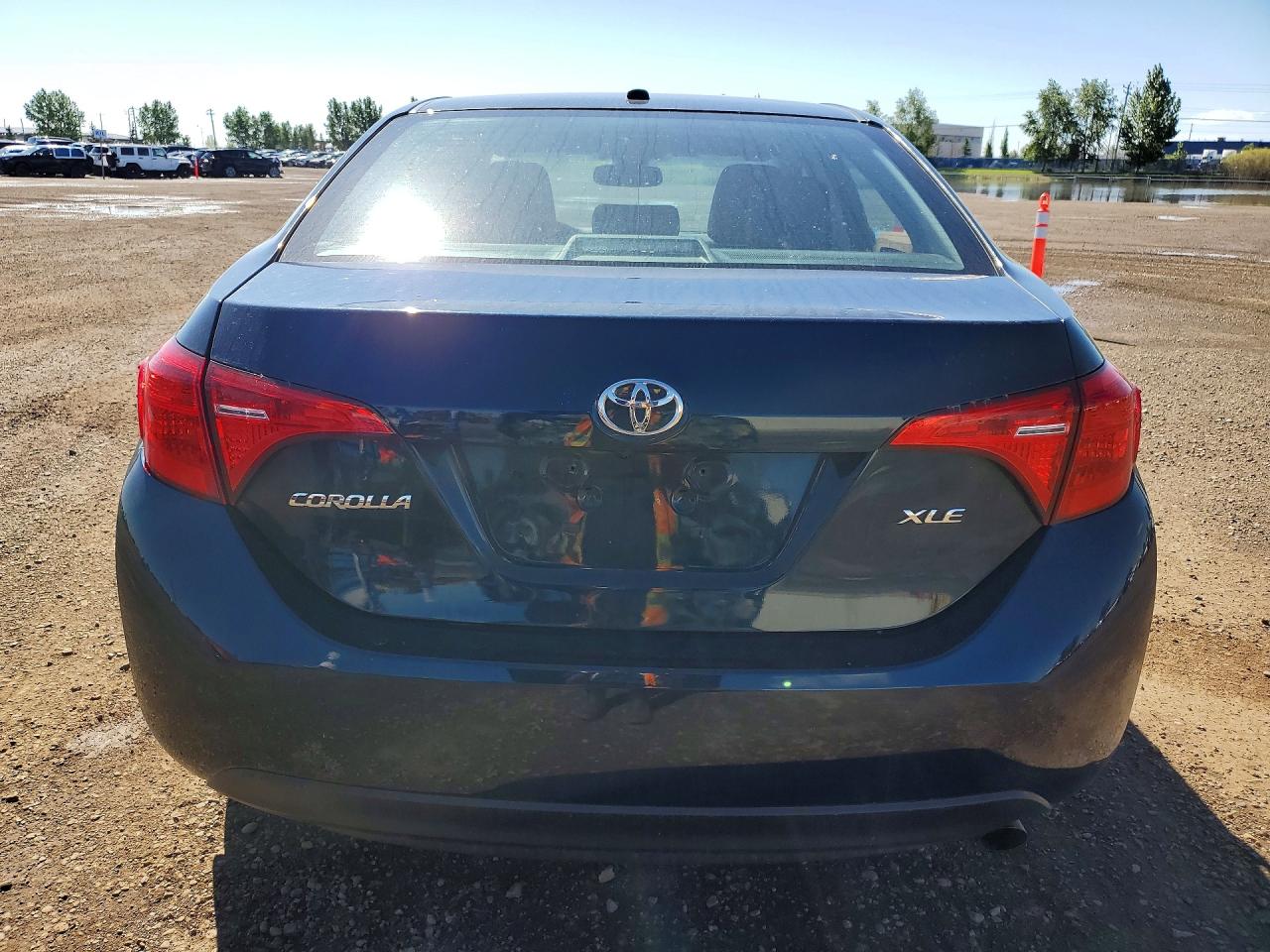 2019 Toyota Corolla L Blue vin: 2T1BURHE4KC159310