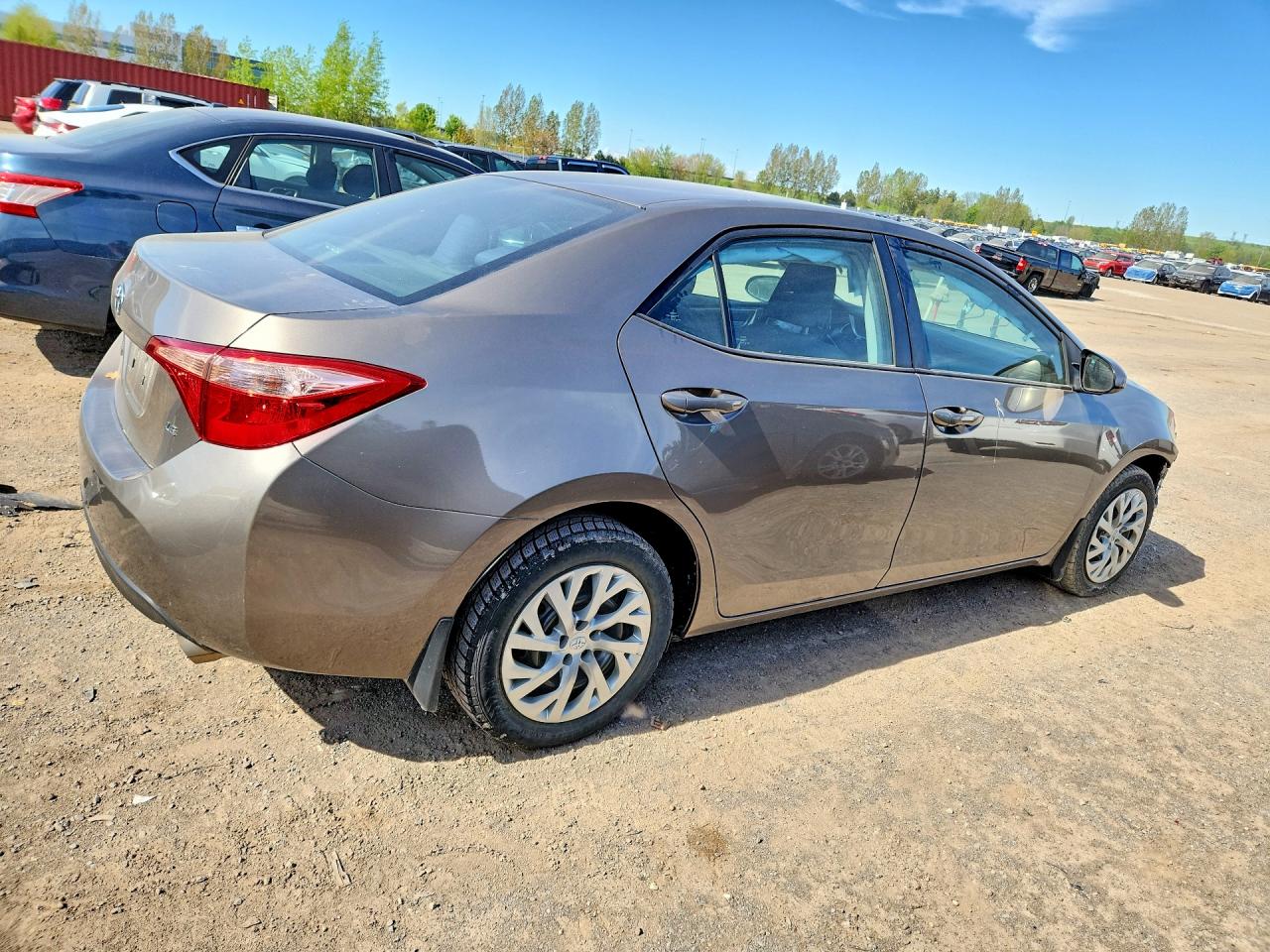 2019 Toyota Corolla L Серый vin: 2T1BURHE4KC179542