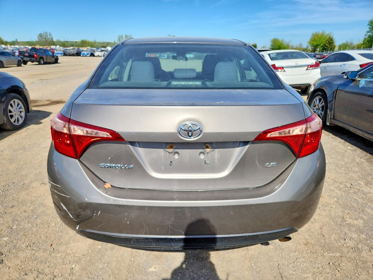 2019 Toyota Corolla L Серый vin: 2T1BURHE4KC179542