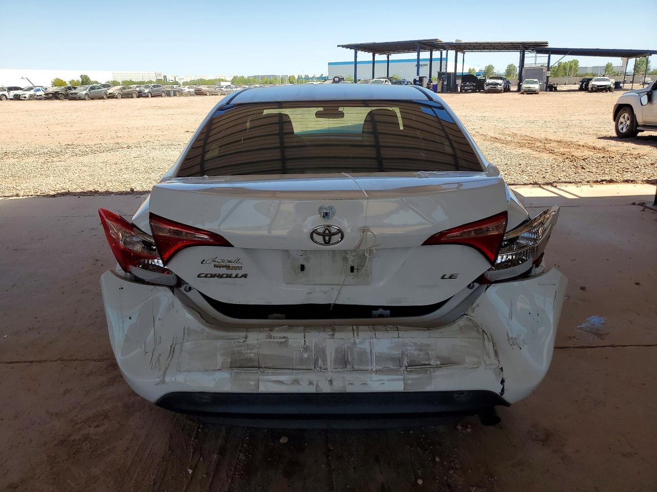 2019 Toyota Corolla Le White vin: 2T1BURHE4KC192632