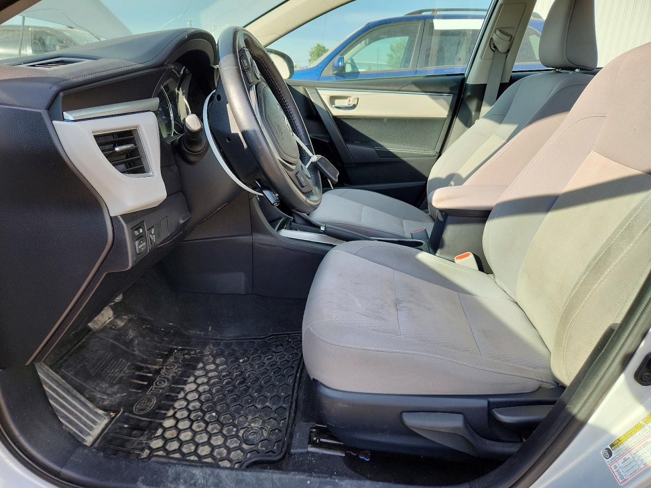2014 Toyota Corolla L Silver vin: 2T1BURHE5EC000235