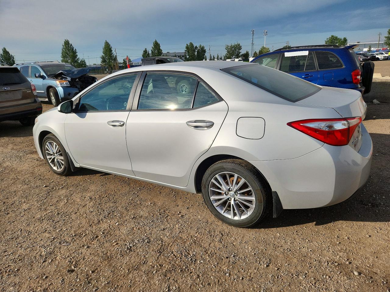 2014 Toyota Corolla L Silver vin: 2T1BURHE5EC000235