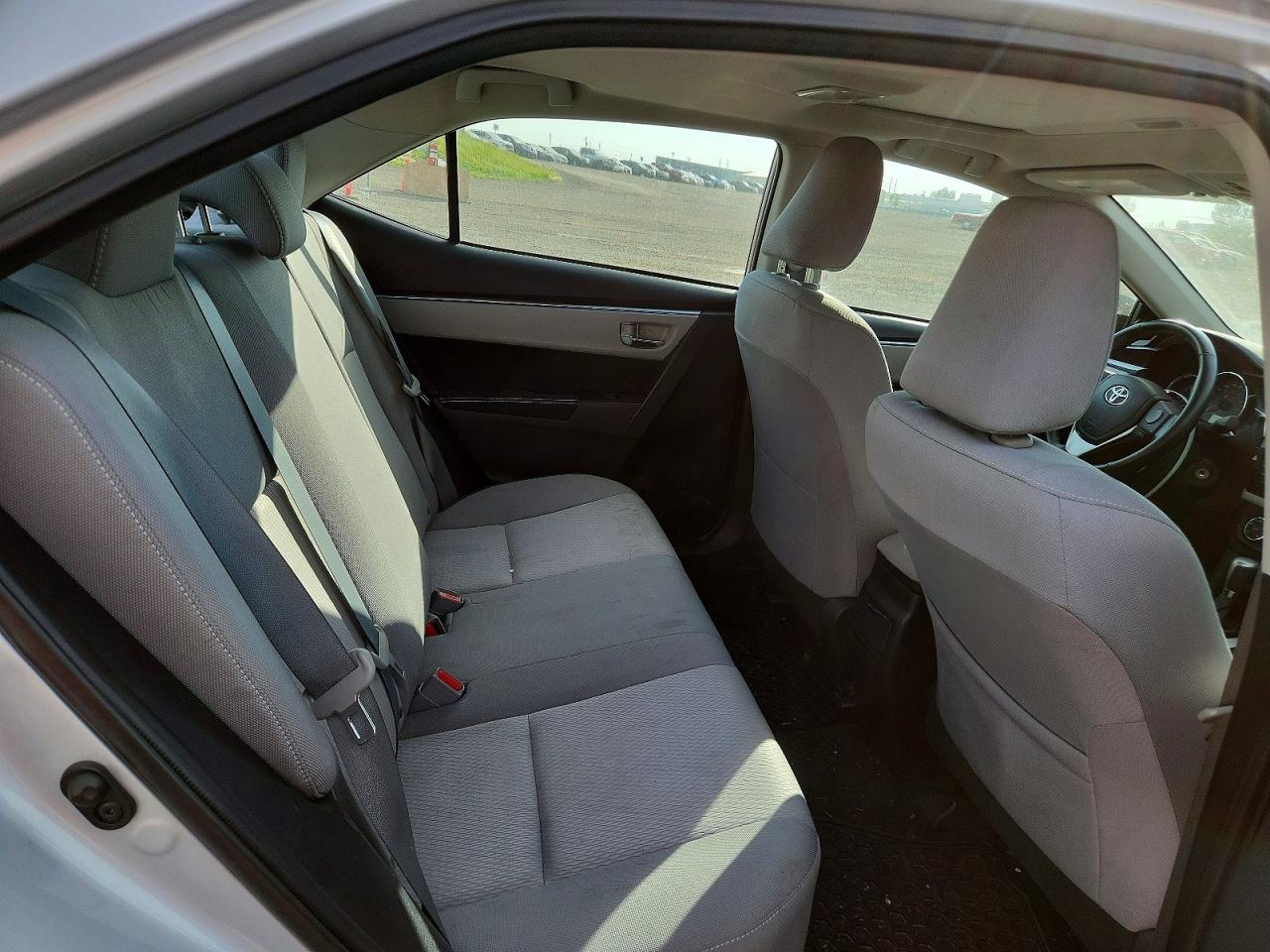 2014 Toyota Corolla L Silver vin: 2T1BURHE5EC000235