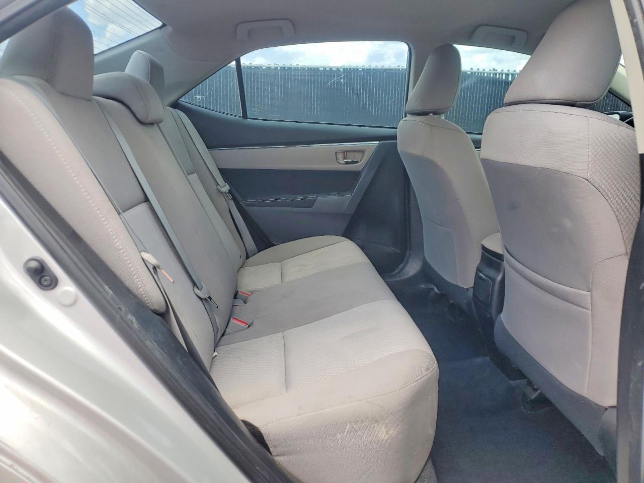 2014 Toyota Corolla Le Silver vin: 2T1BURHE5EC011445