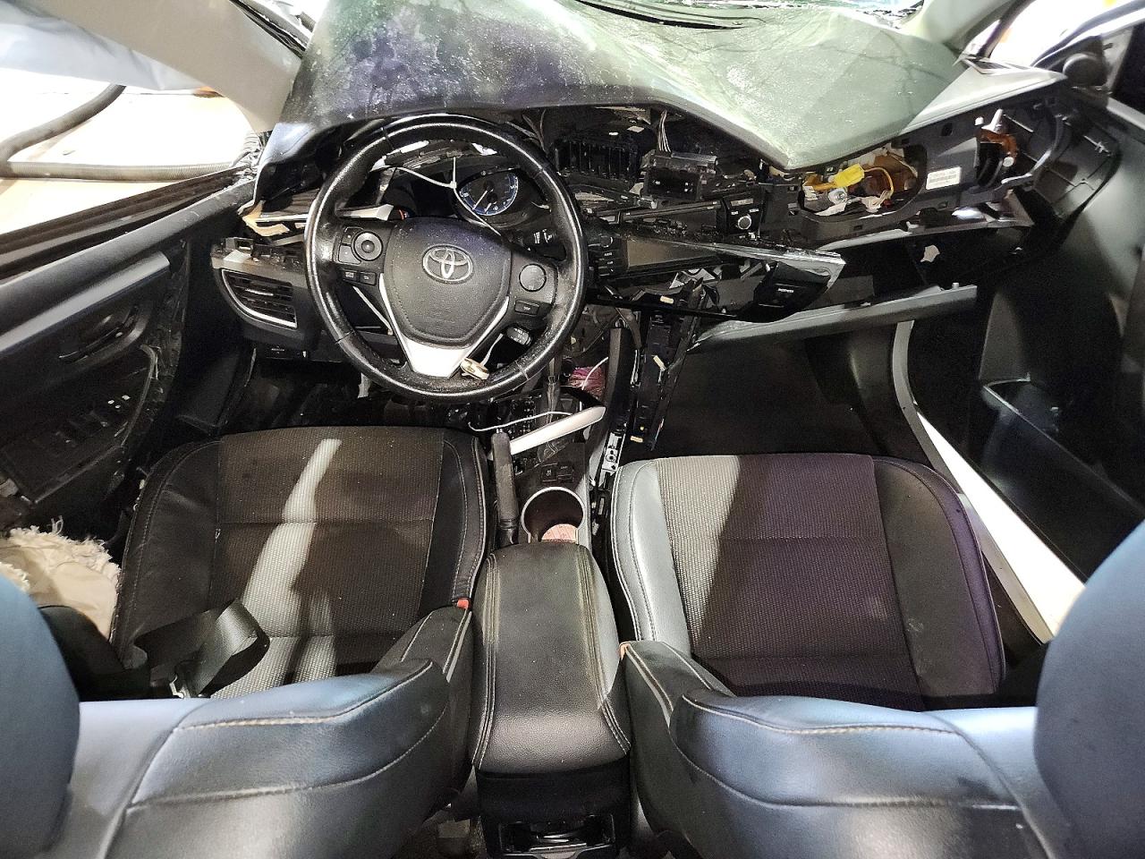2014 Toyota Corolla S Plus Silver vin: 2T1BURHE5EC012790
