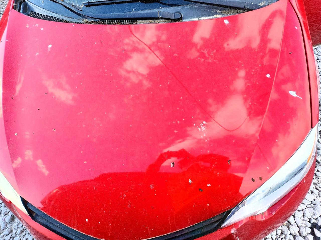 2014 Toyota Corolla Le Red vin: 2T1BURHE5EC017360
