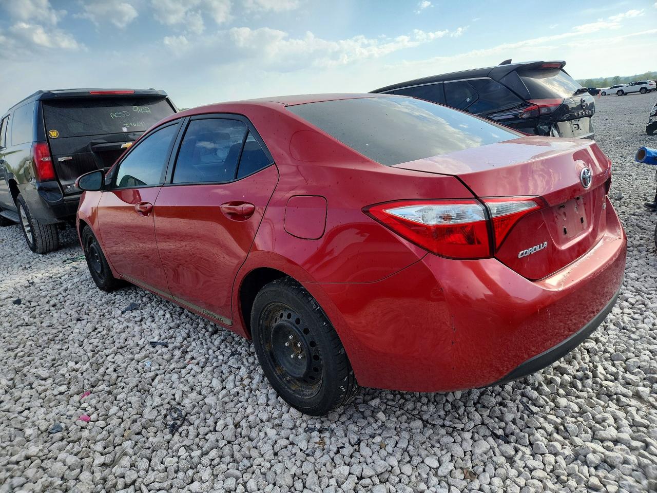 2014 Toyota Corolla Le Red vin: 2T1BURHE5EC017360