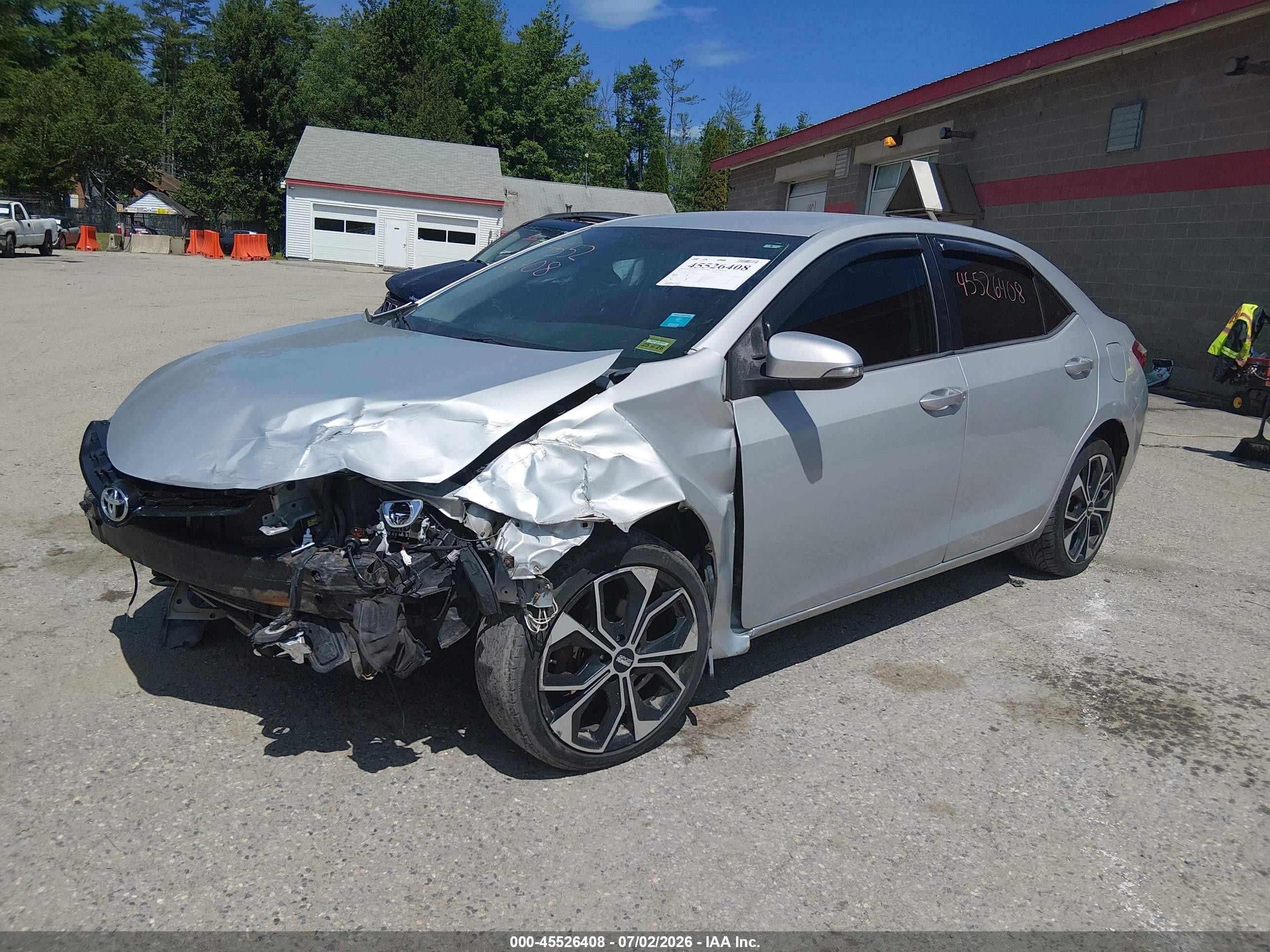 2014 Toyota Corolla S Plus Silver vin: 2T1BURHE5EC027001