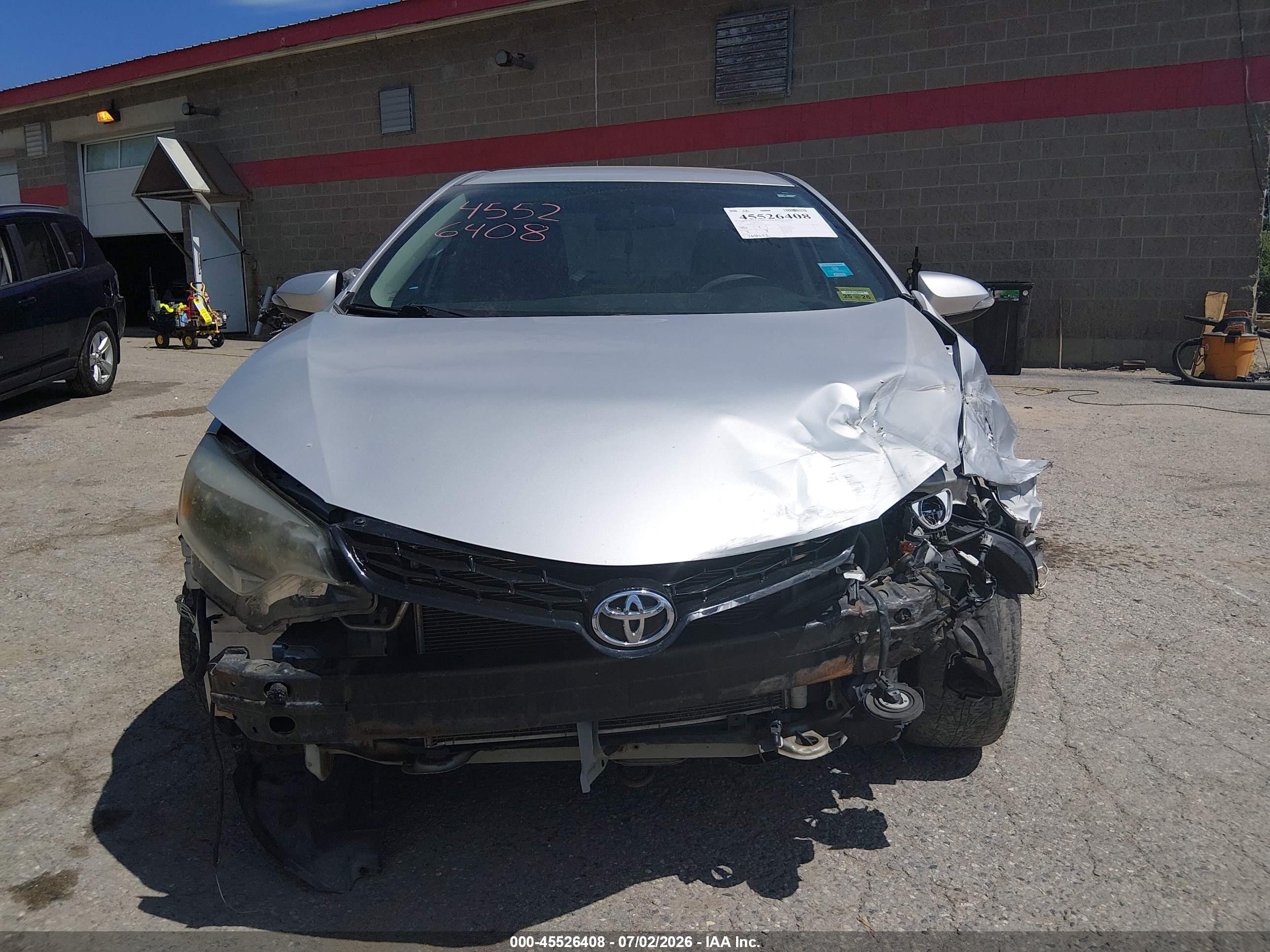 2014 Toyota Corolla S Plus Silver vin: 2T1BURHE5EC027001