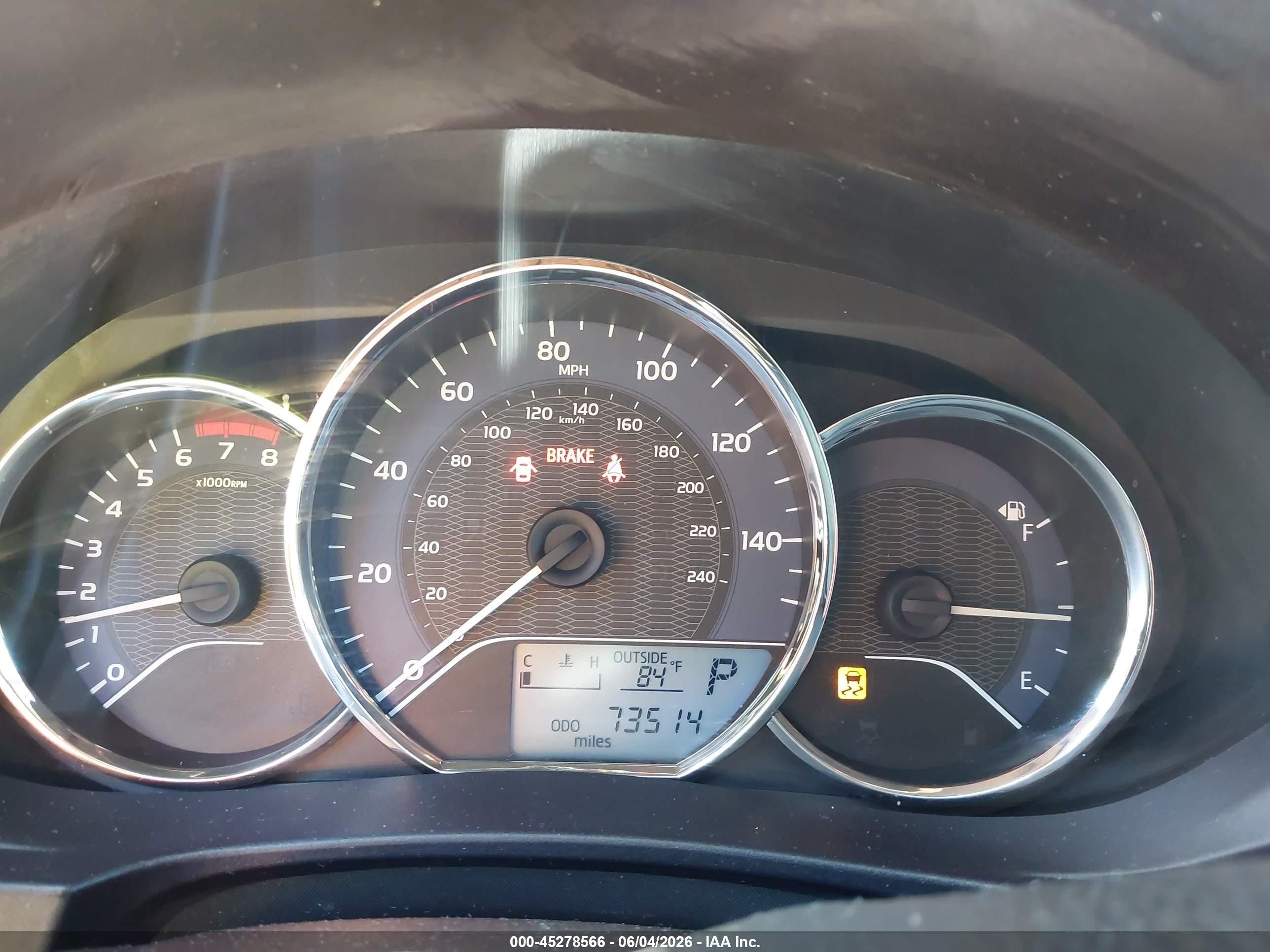 2014 Toyota Corolla Le Silver vin: 2T1BURHE5EC028570