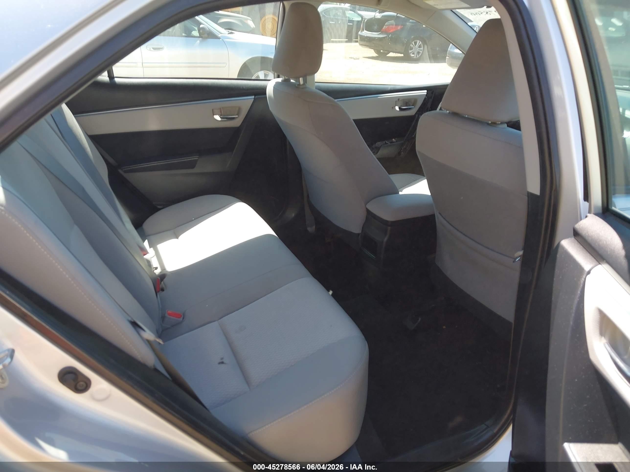 2014 Toyota Corolla Le Silver vin: 2T1BURHE5EC028570