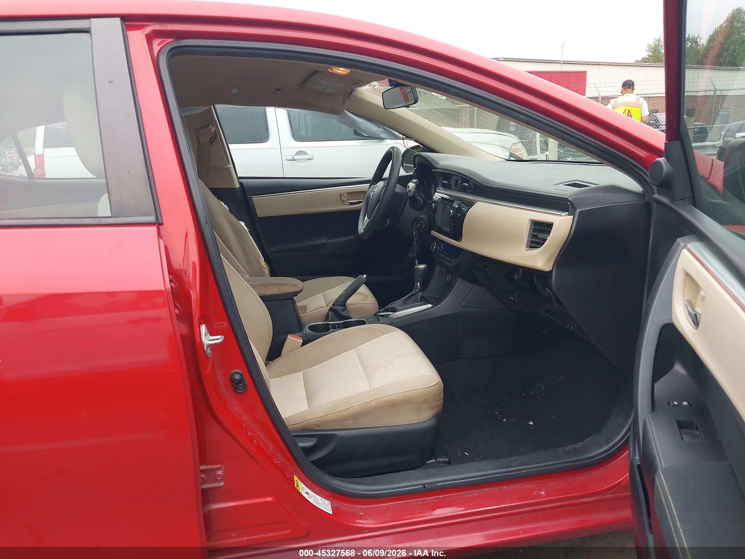 2014 Toyota Corolla Le Red vin: 2T1BURHE5EC030397