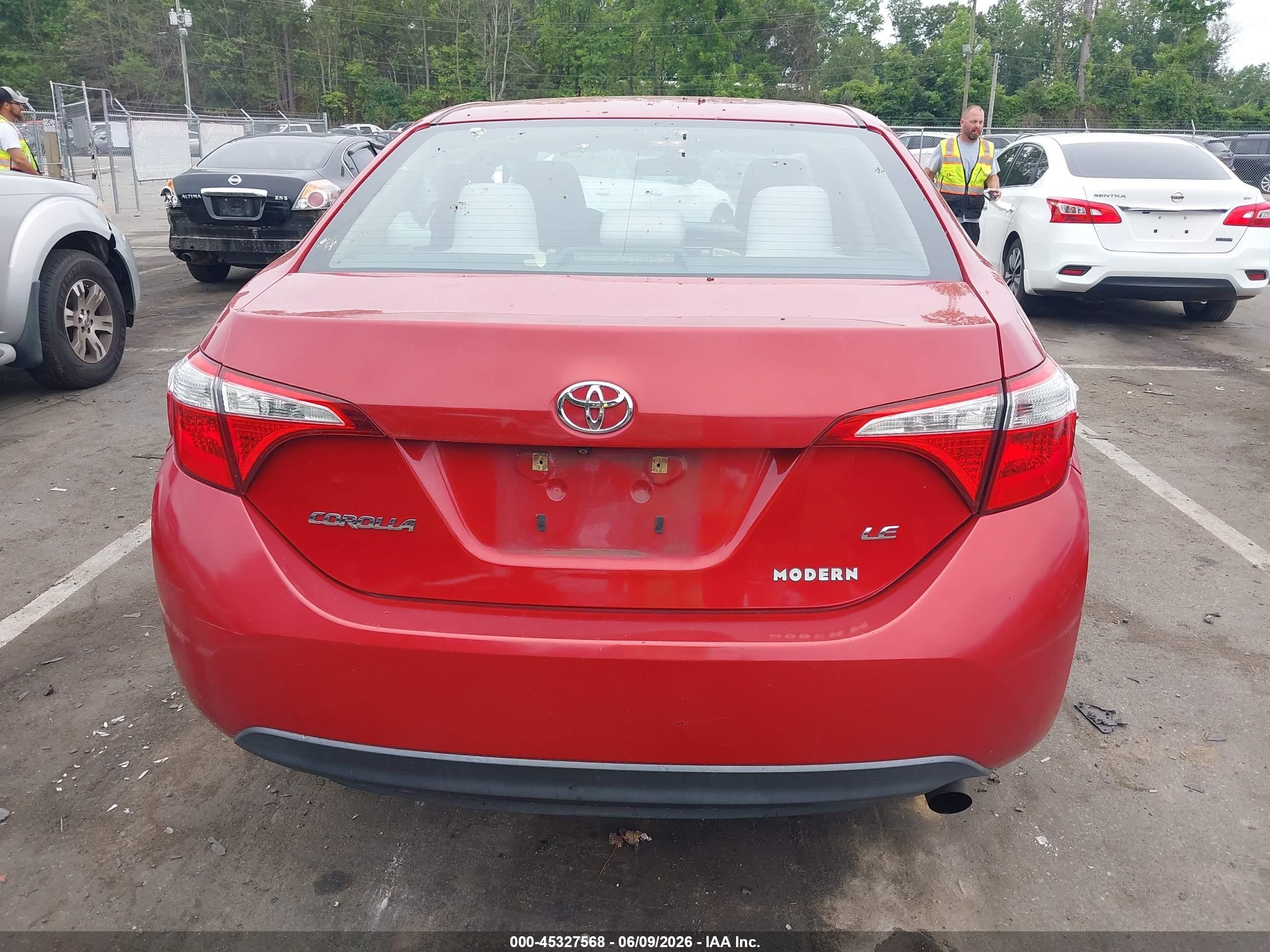 2014 Toyota Corolla Le Red vin: 2T1BURHE5EC030397