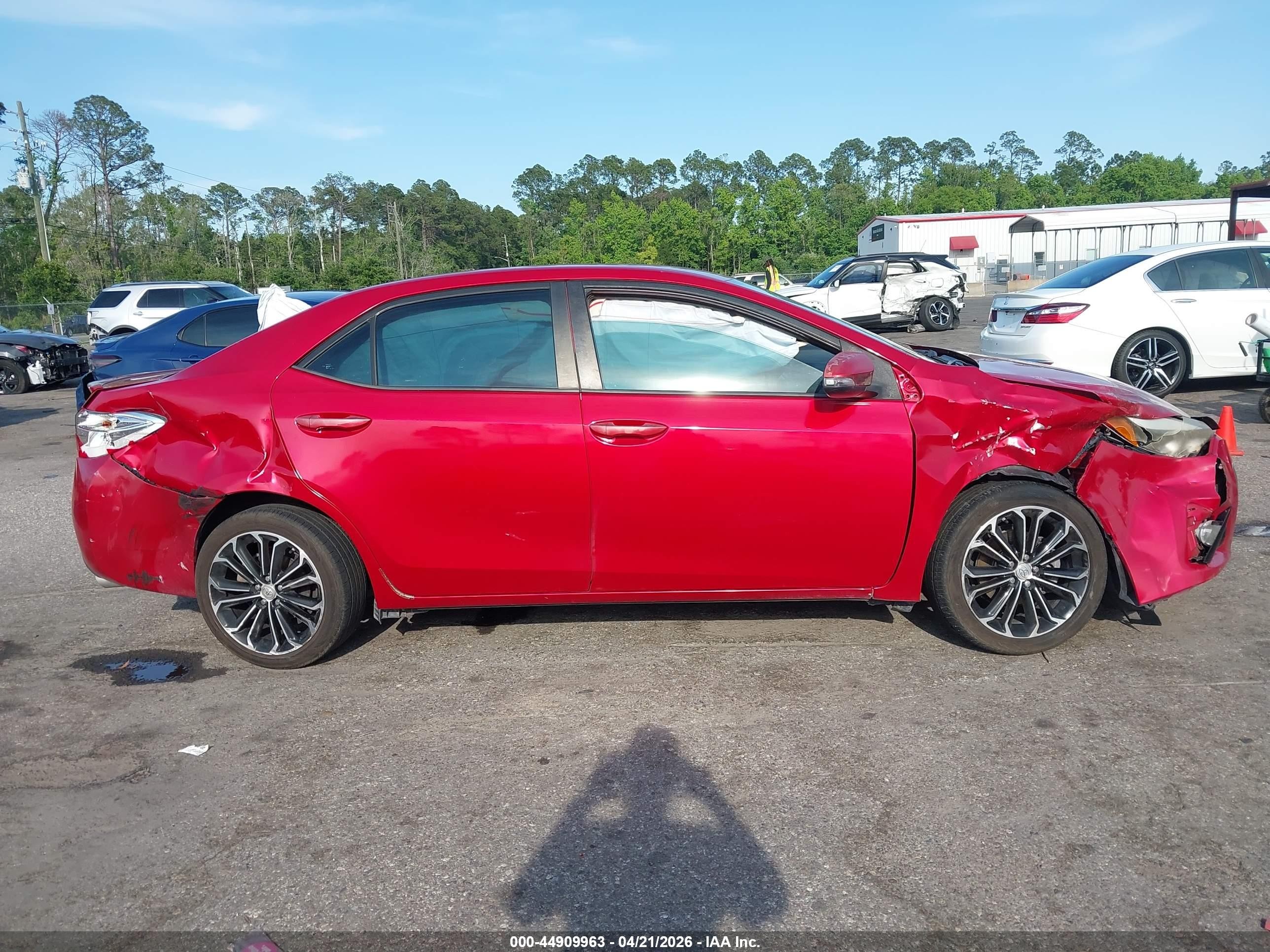 2014 Toyota Corolla S Plus Red vin: 2T1BURHE5EC047457
