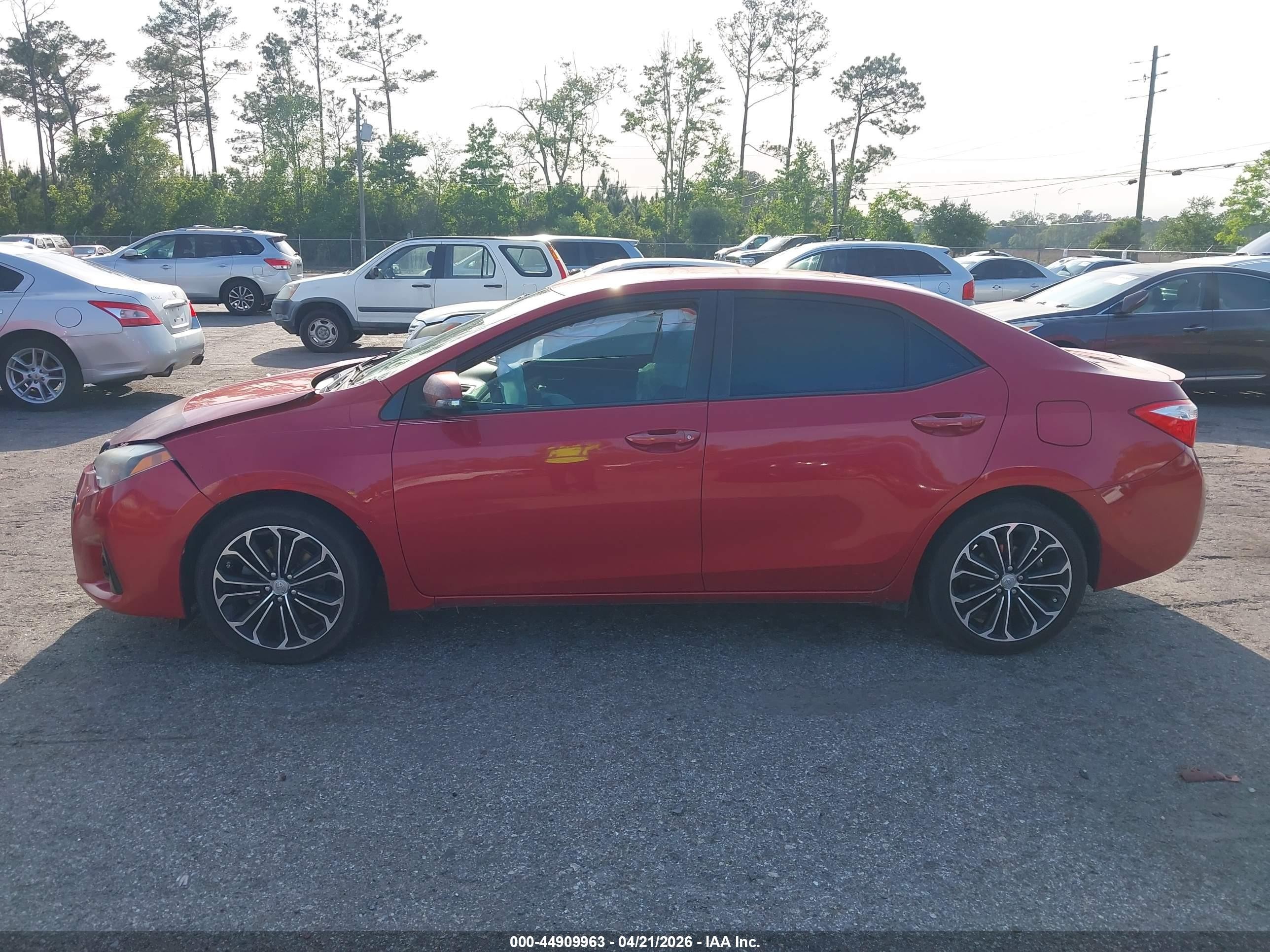 2014 Toyota Corolla S Plus Red vin: 2T1BURHE5EC047457