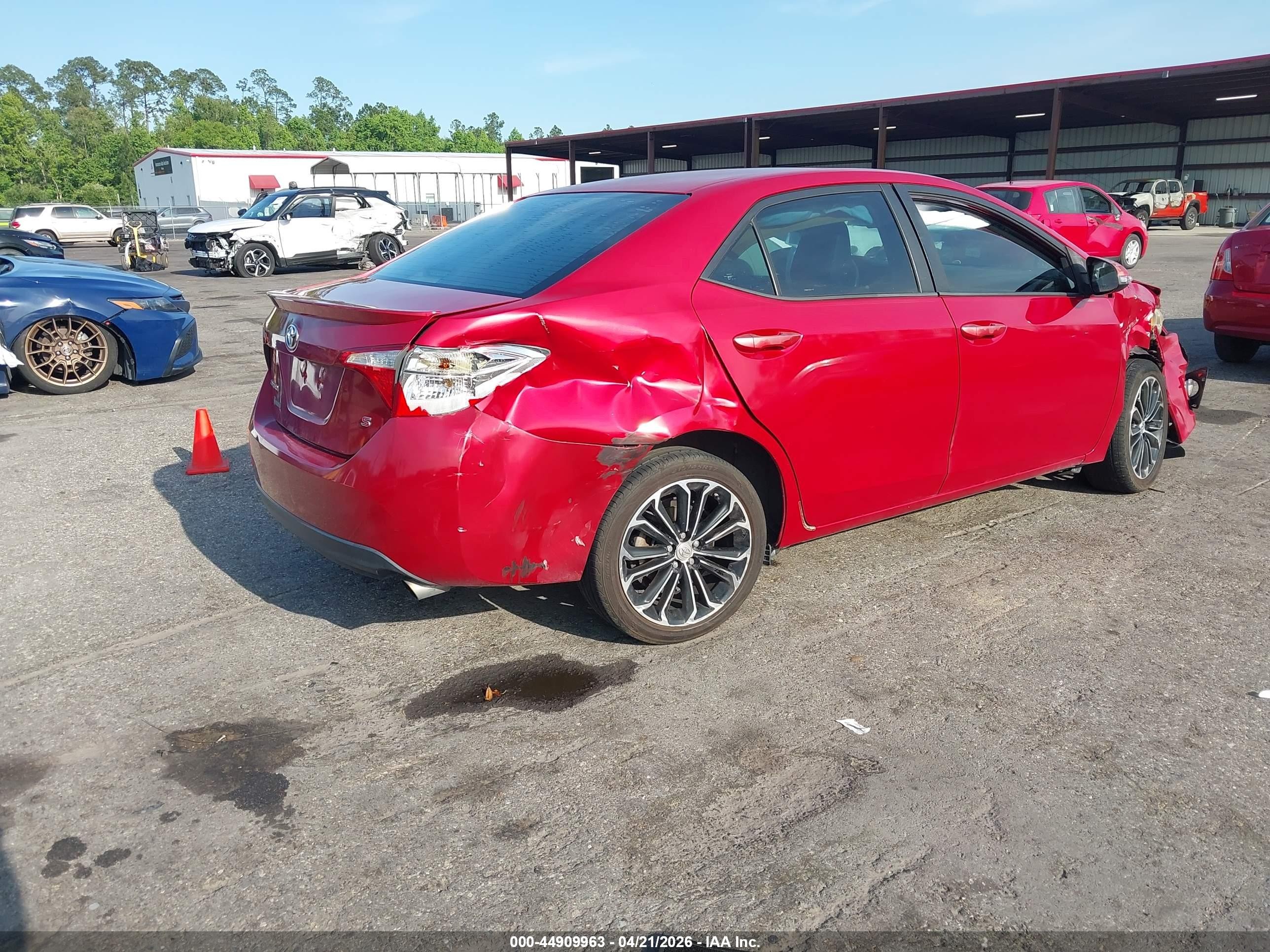 2014 Toyota Corolla S Plus Red vin: 2T1BURHE5EC047457
