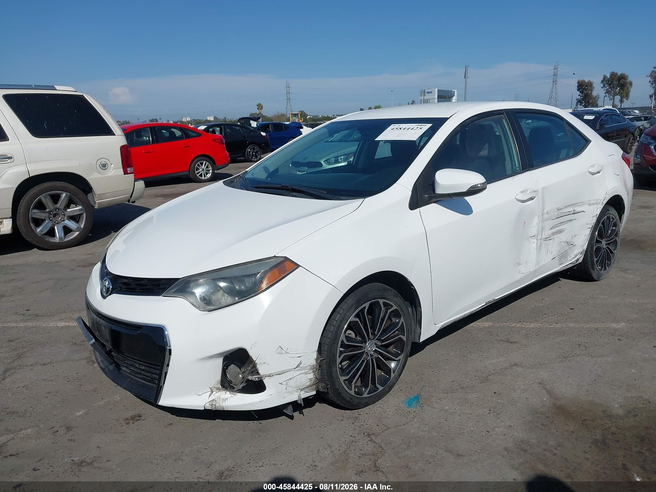 2014 Toyota Corolla S Plus White vin: 2T1BURHE5EC056174