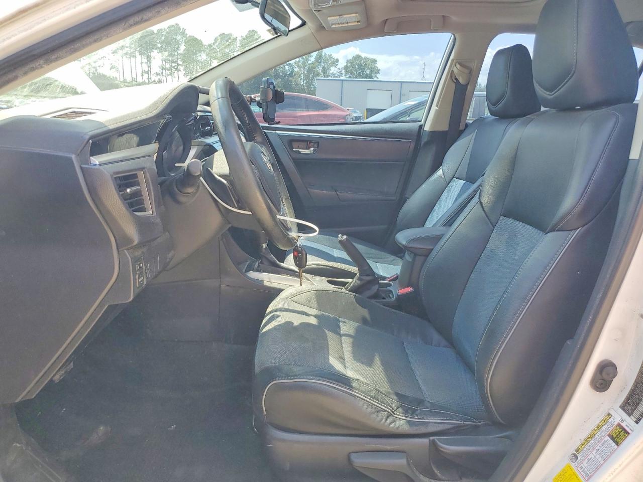 2014 Toyota Corolla S Plus White vin: 2T1BURHE5EC066266