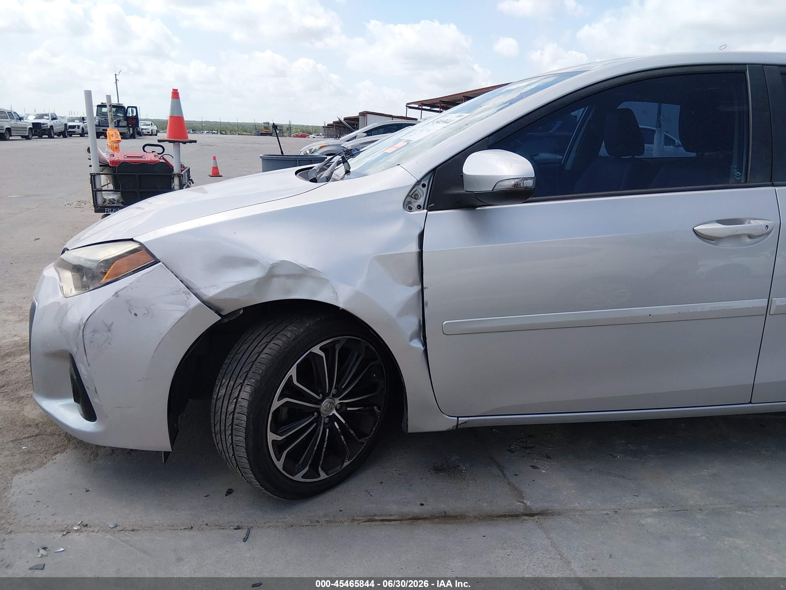 2014 Toyota Corolla S Plus Silver vin: 2T1BURHE5EC092298