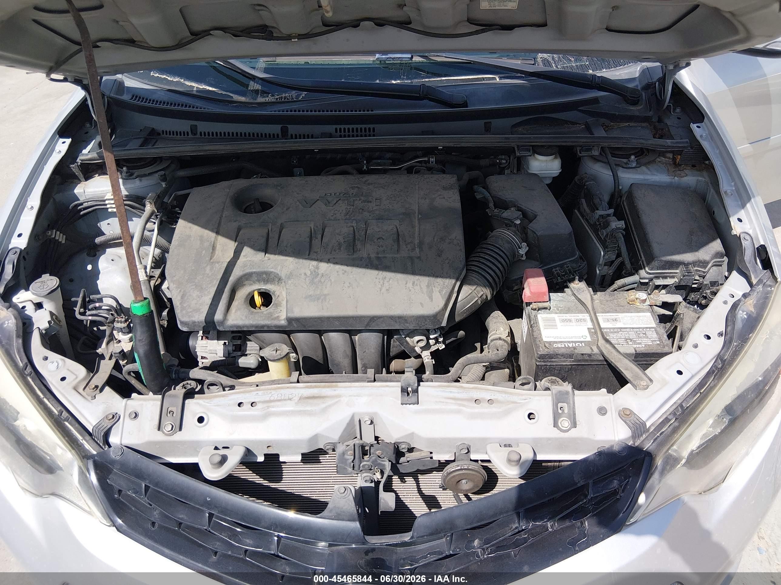 2014 Toyota Corolla S Plus Silver vin: 2T1BURHE5EC092298
