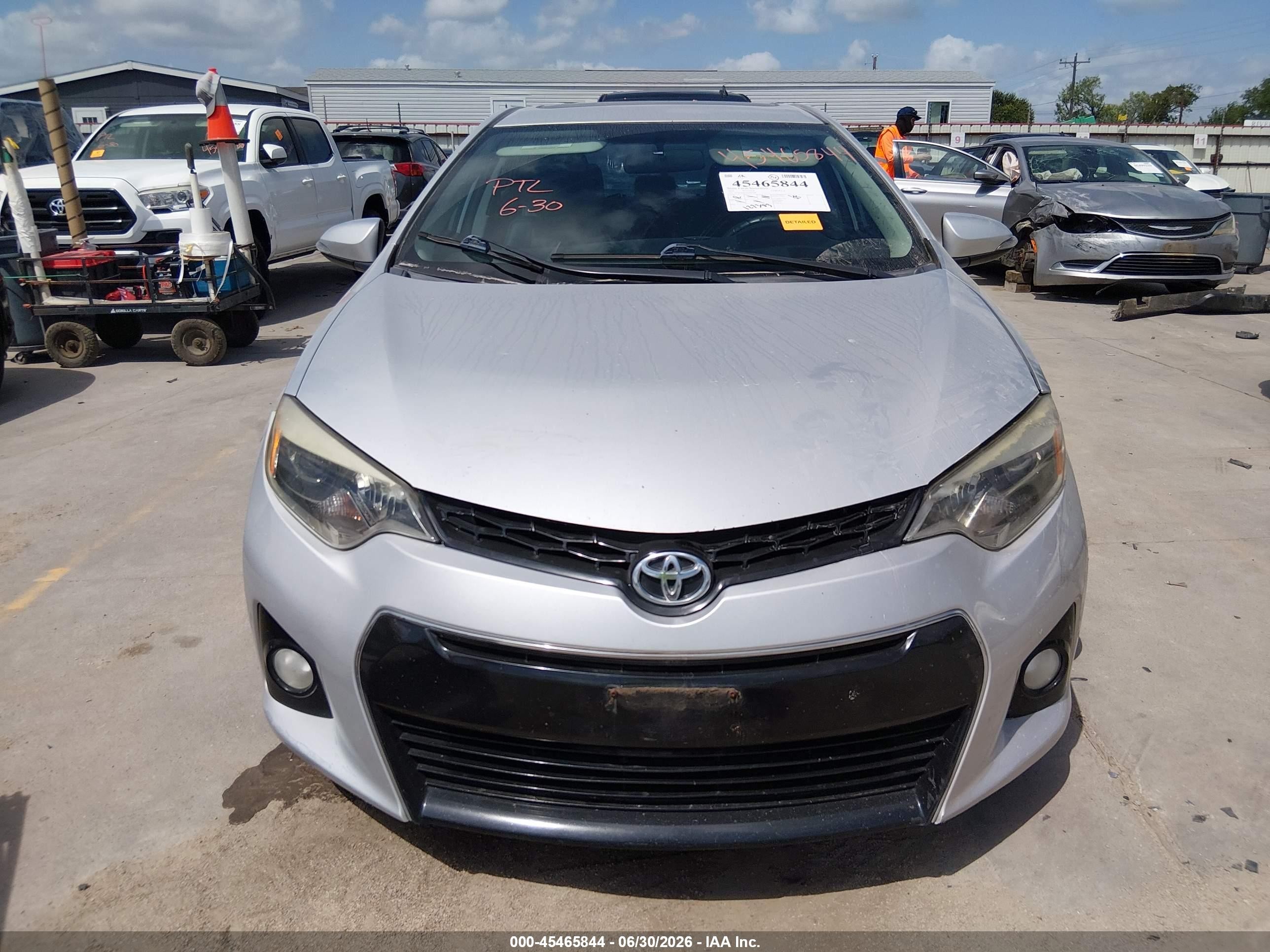2014 Toyota Corolla S Plus Silver vin: 2T1BURHE5EC092298