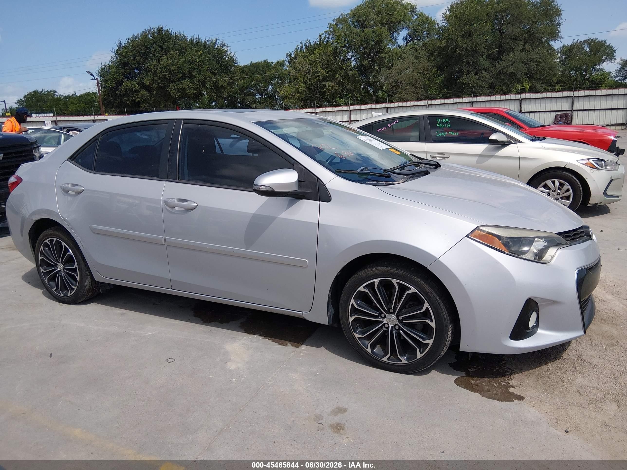 2014 Toyota Corolla S Plus Silver vin: 2T1BURHE5EC092298