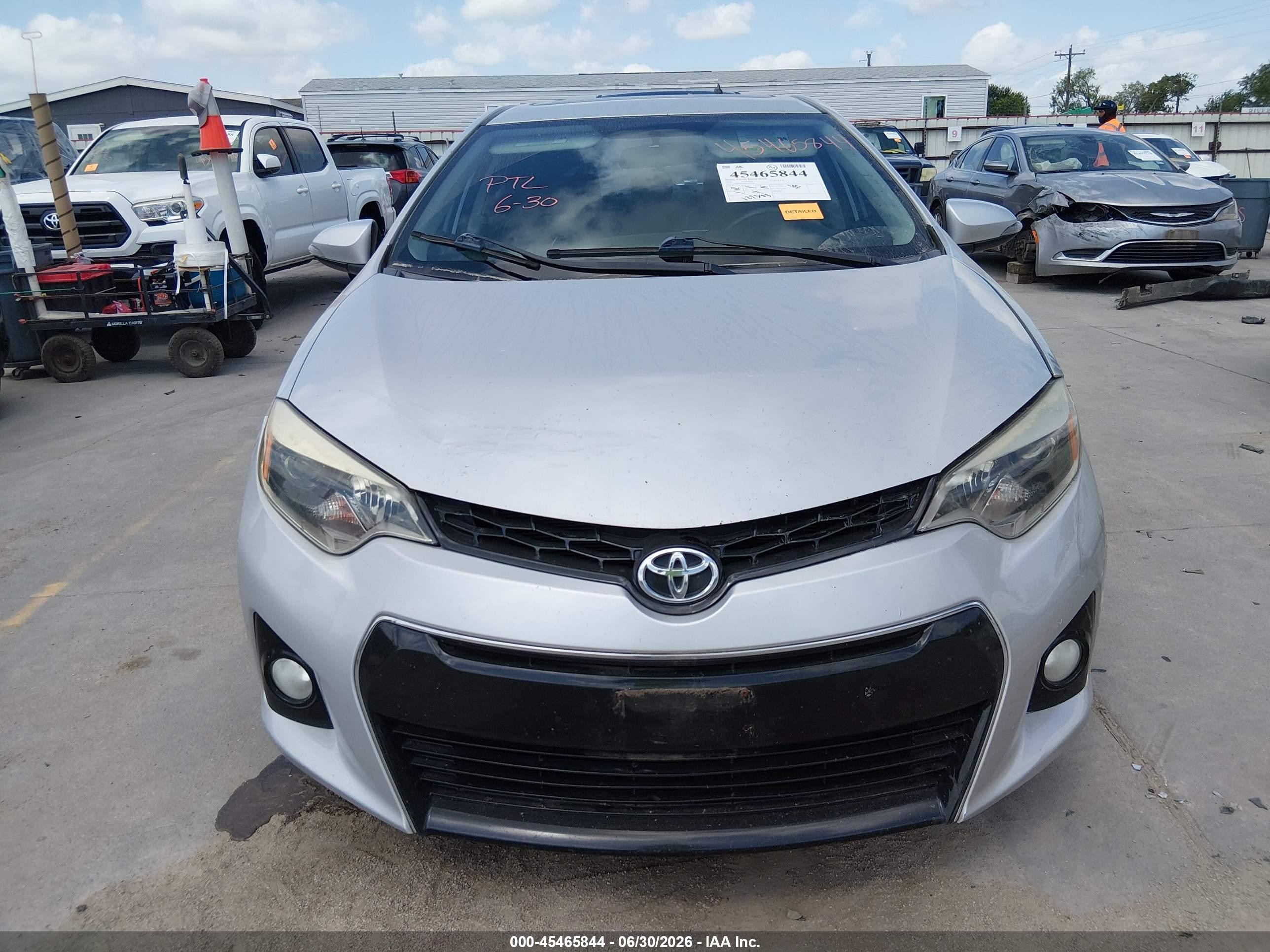 2014 Toyota Corolla S Plus Silver vin: 2T1BURHE5EC092298