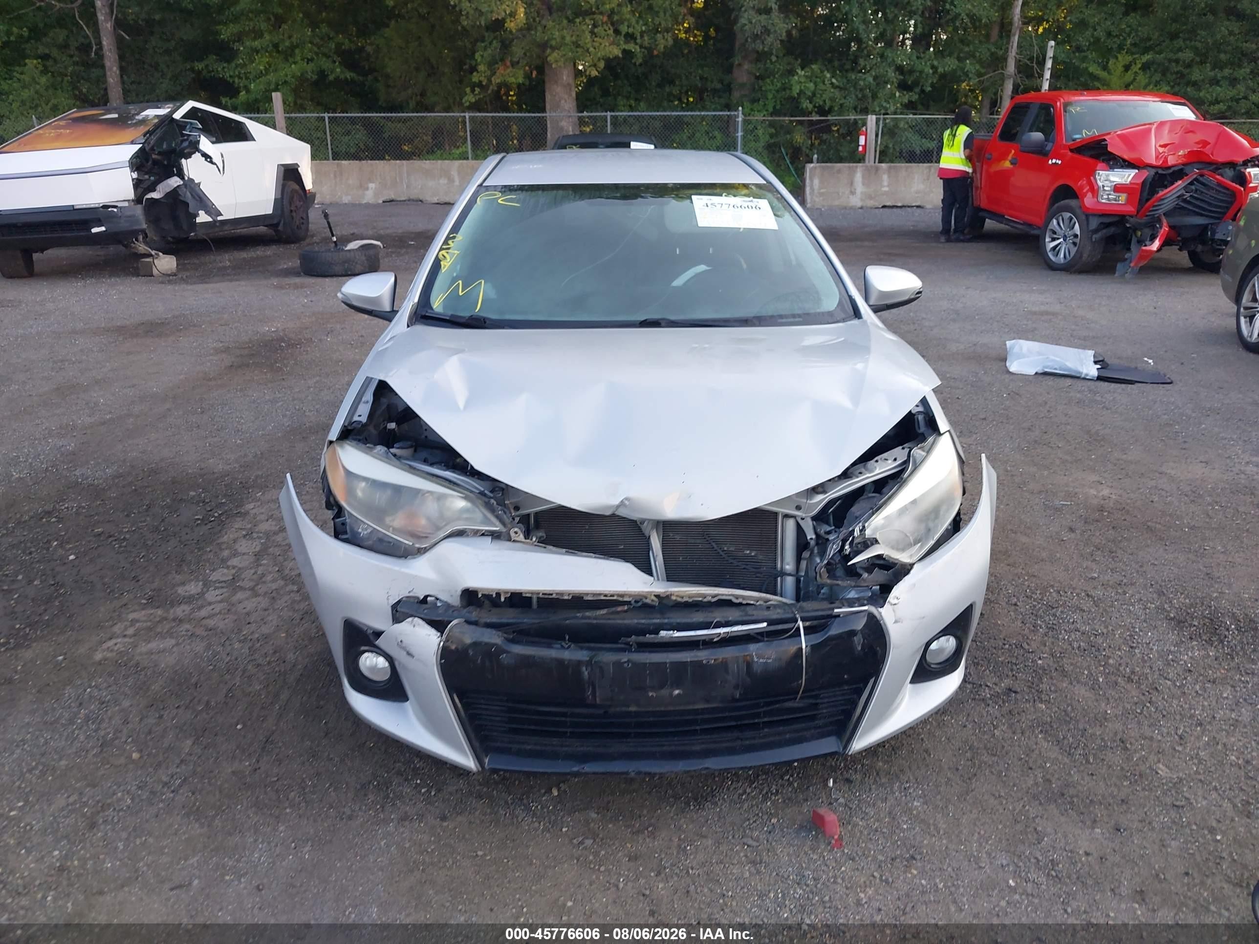 2014 Toyota Corolla S Silver vin: 2T1BURHE5EC093838