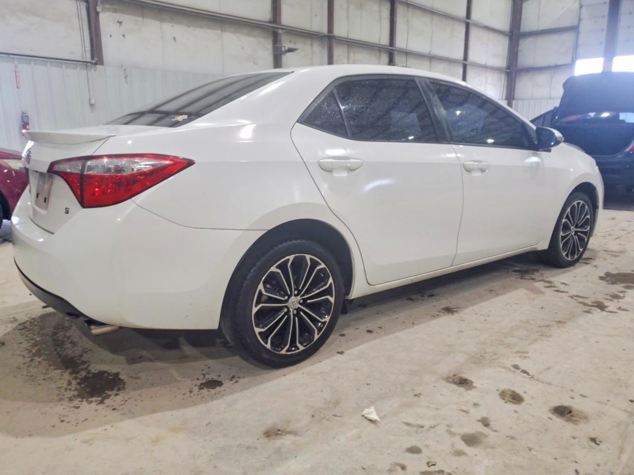 2014 Toyota Corolla S Plus White vin: 2T1BURHE5EC096125