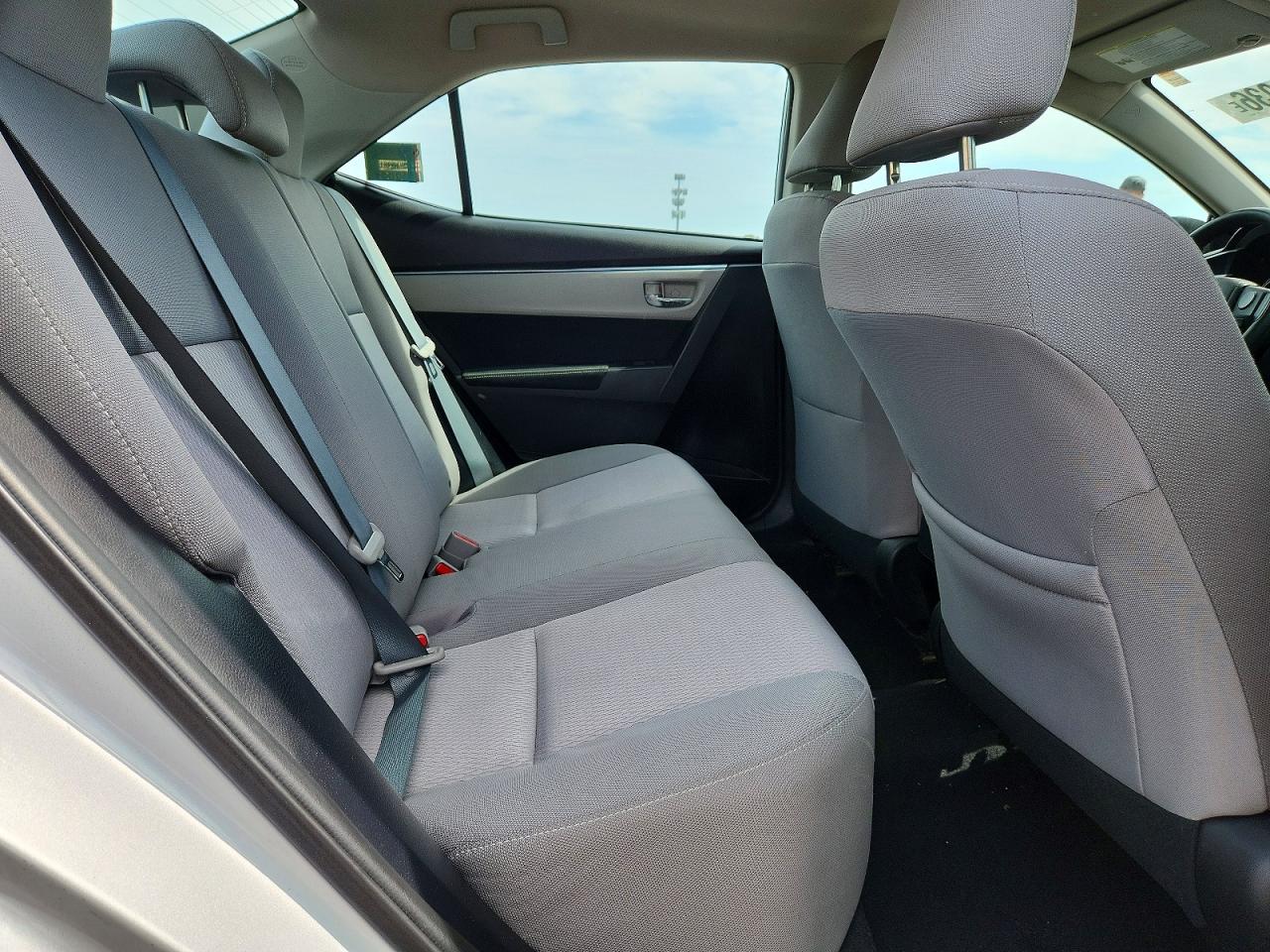 2014 Toyota Corolla Le Silver vin: 2T1BURHE5EC099610