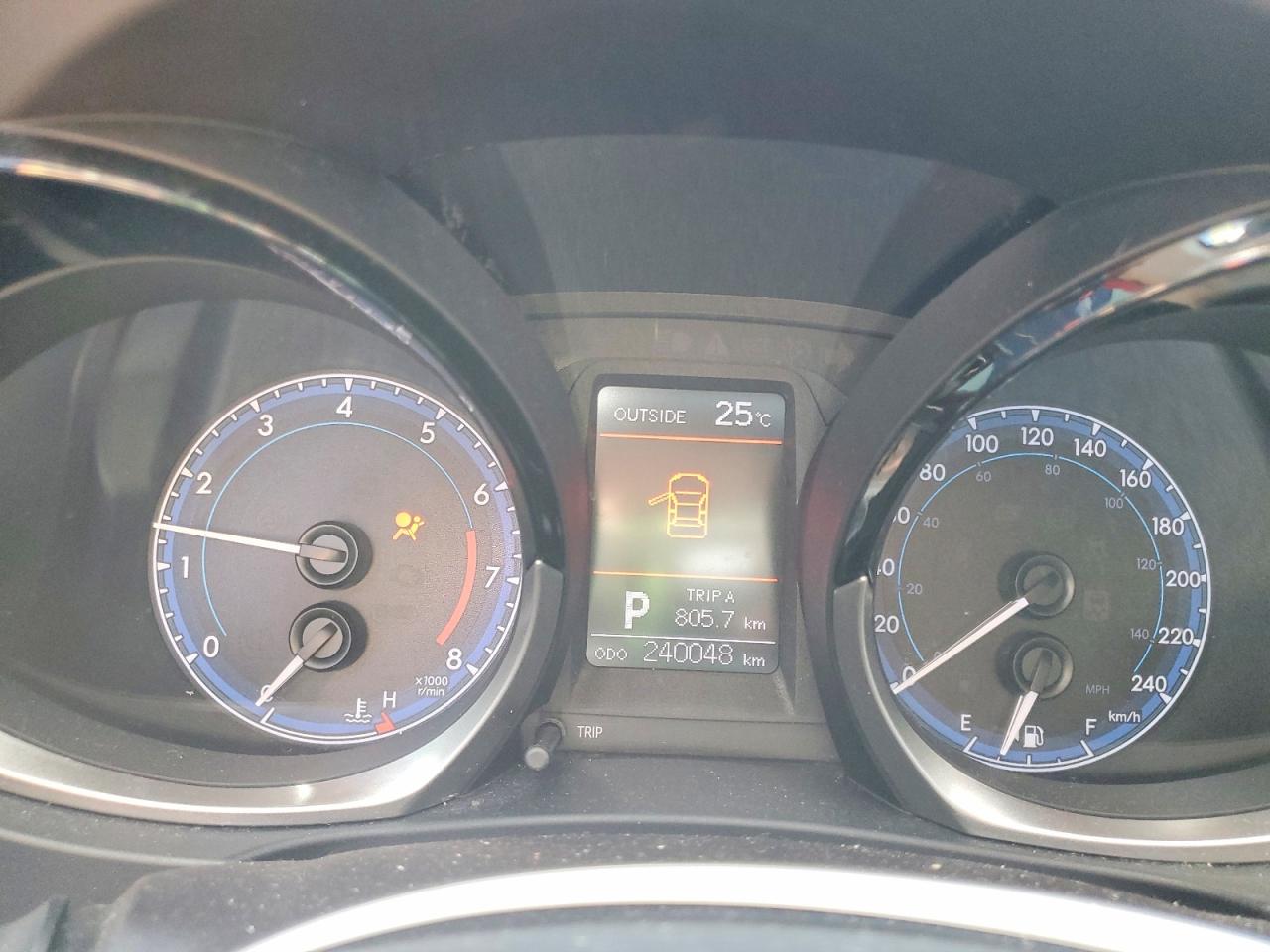 2014 Toyota Corolla L Красный vin: 2T1BURHE5EC122626