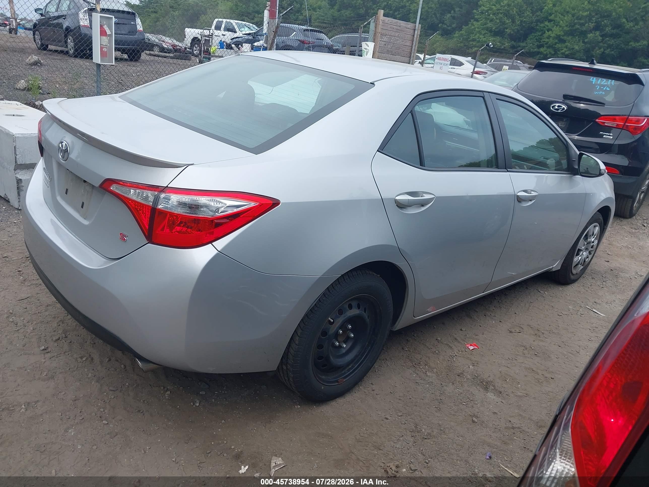 2014 Toyota Corolla S Silver vin: 2T1BURHE5EC152998