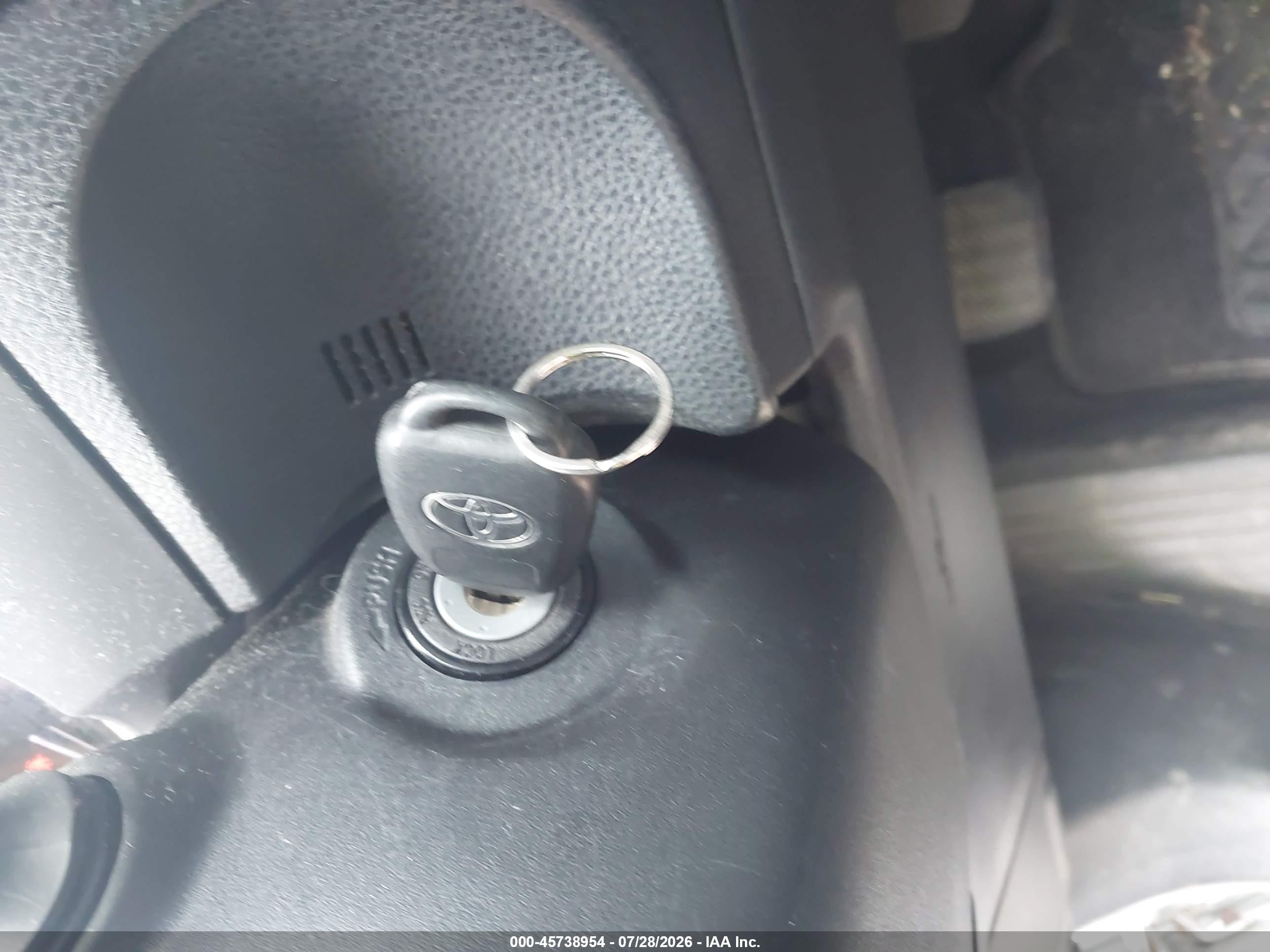 2014 Toyota Corolla S Silver vin: 2T1BURHE5EC152998