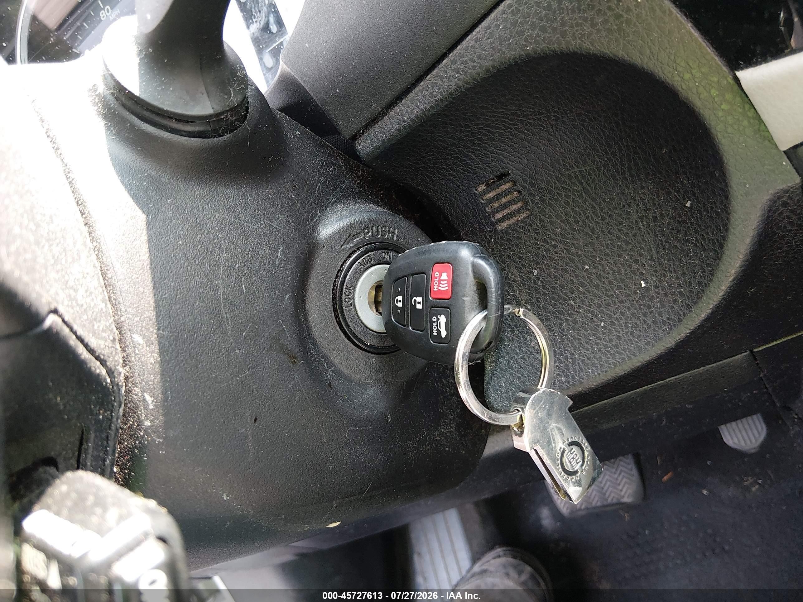 2014 Toyota Corolla Le Серебряный vin: 2T1BURHE5EC157764