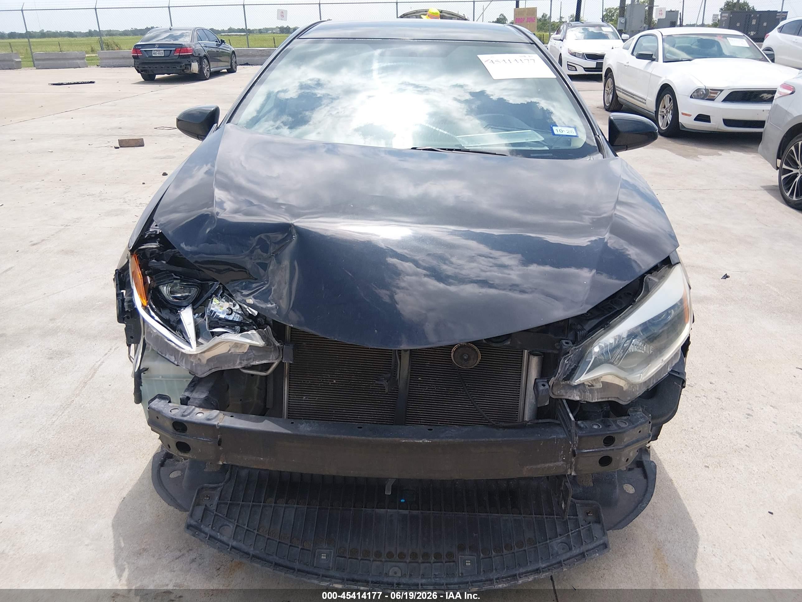 2014 Toyota Corolla Le Black vin: 2T1BURHE5EC158865
