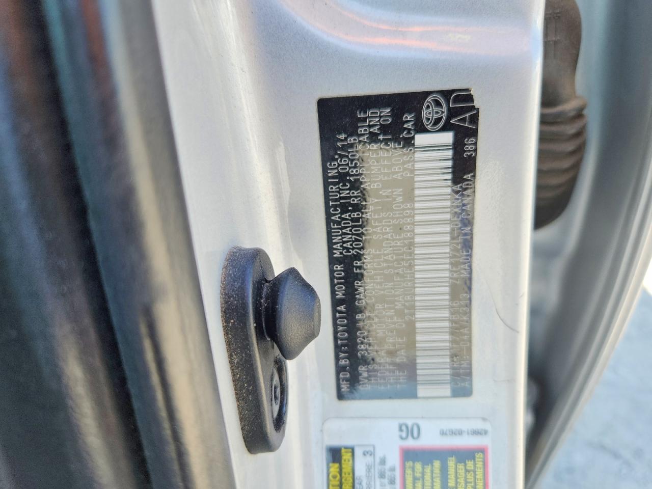 2014 Toyota Corolla Le Silver vin: 2T1BURHE5EC188898