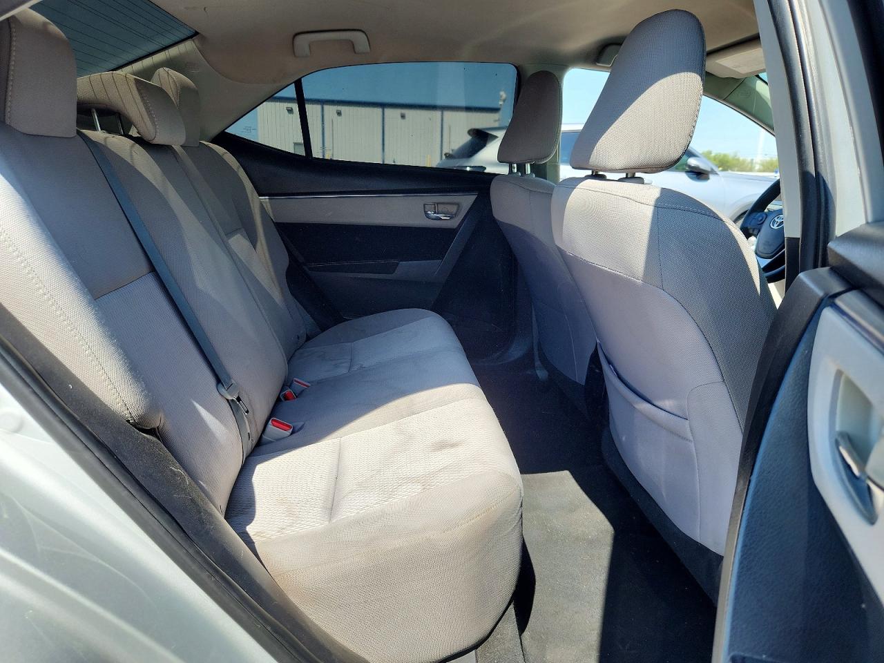 2014 Toyota Corolla Le Silver vin: 2T1BURHE5EC188898
