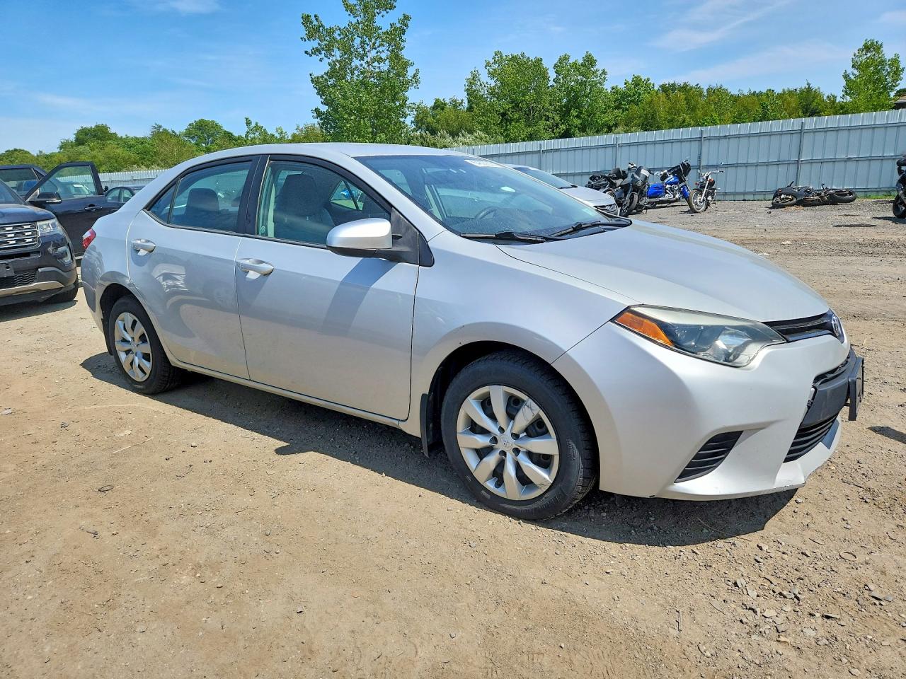 2014 Toyota Corolla Le Silver vin: 2T1BURHE5EC201021