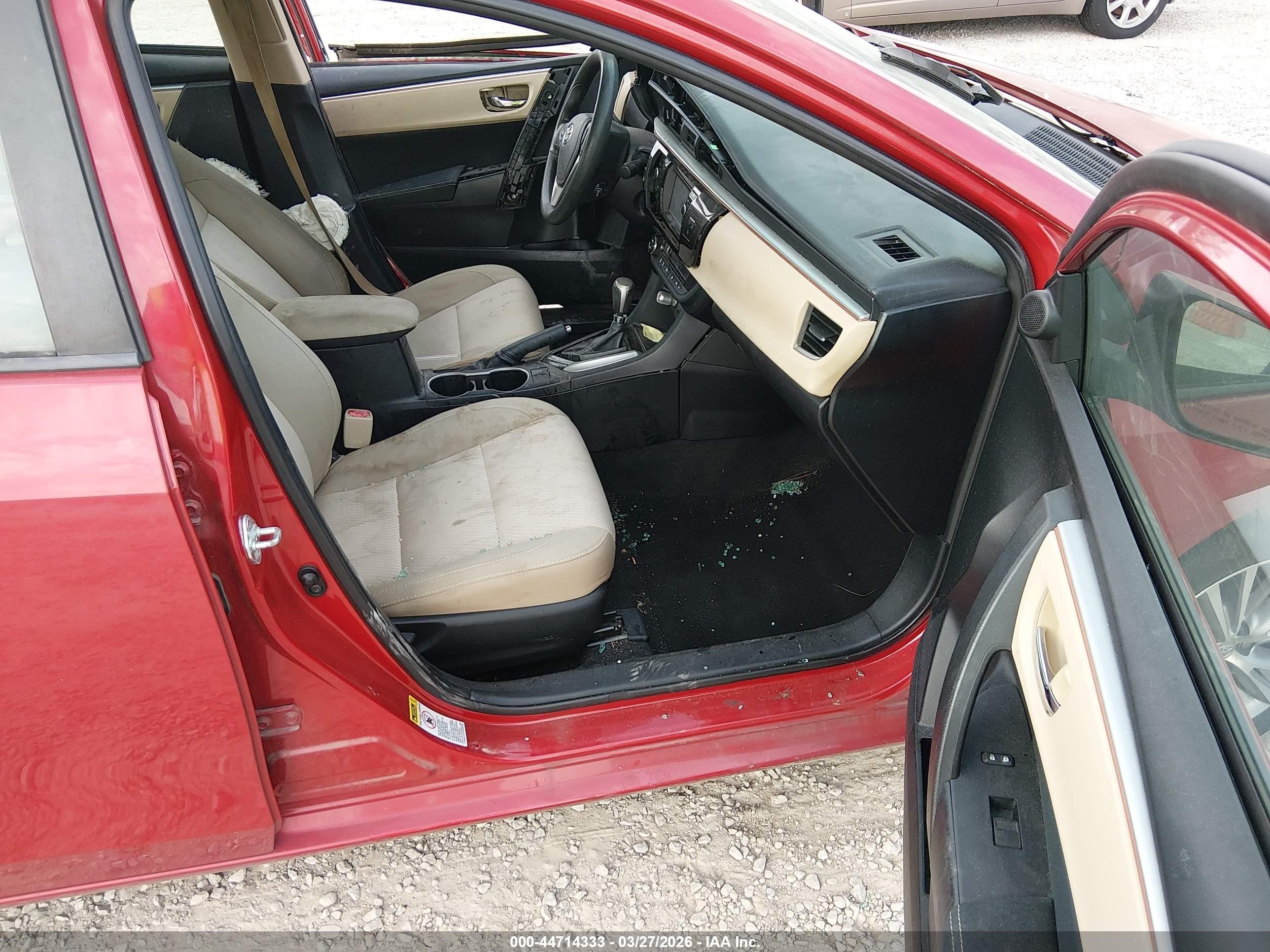 2014 Toyota Corolla Le Plus Red vin: 2T1BURHE5EC207210