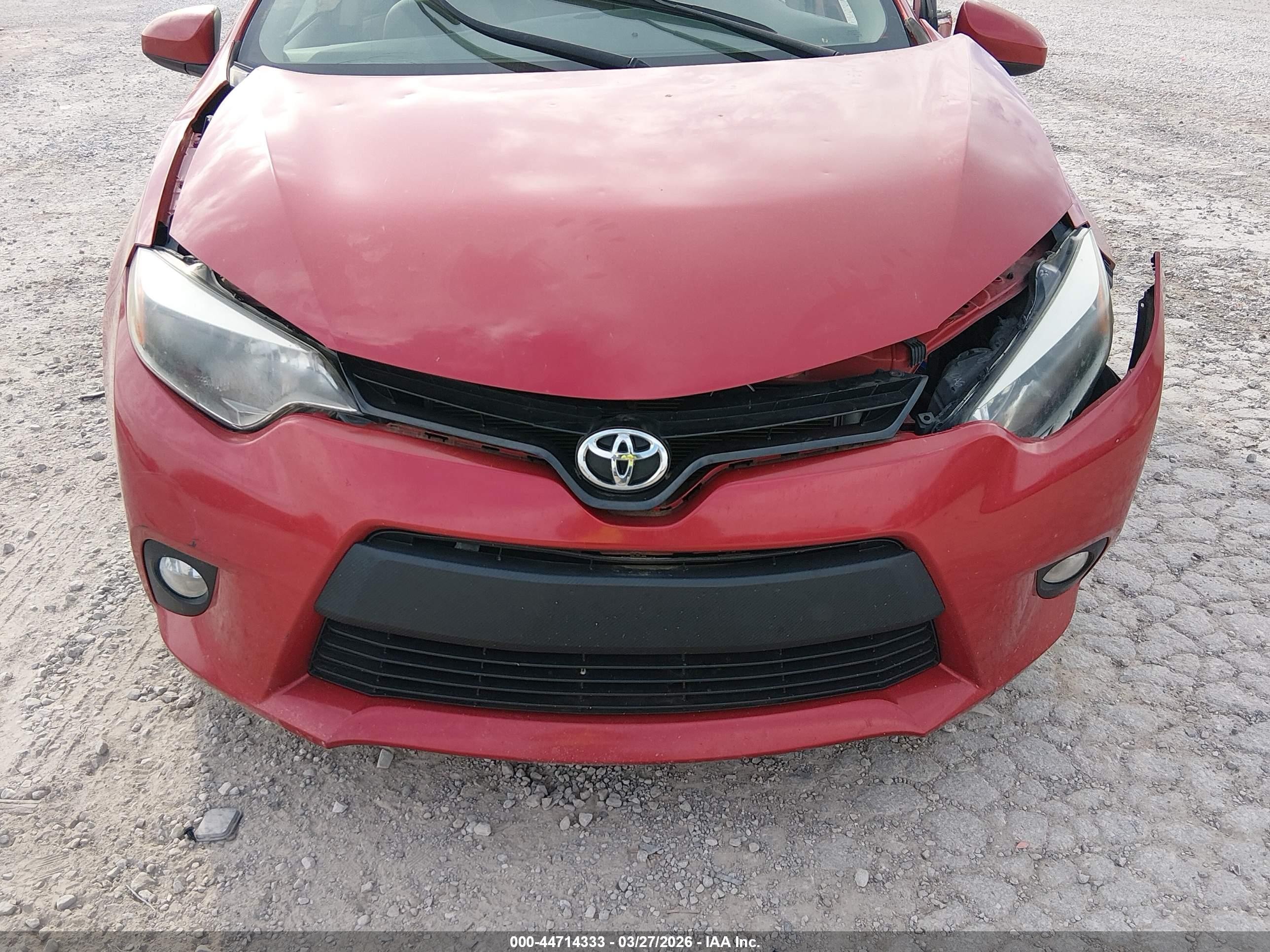 2014 Toyota Corolla Le Plus Red vin: 2T1BURHE5EC207210