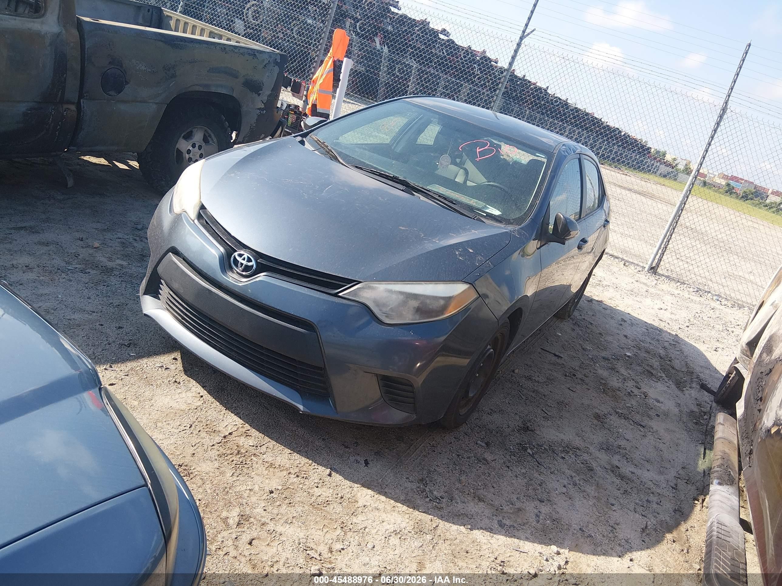 2014 Toyota Corolla Le Blue vin: 2T1BURHE5EC212844