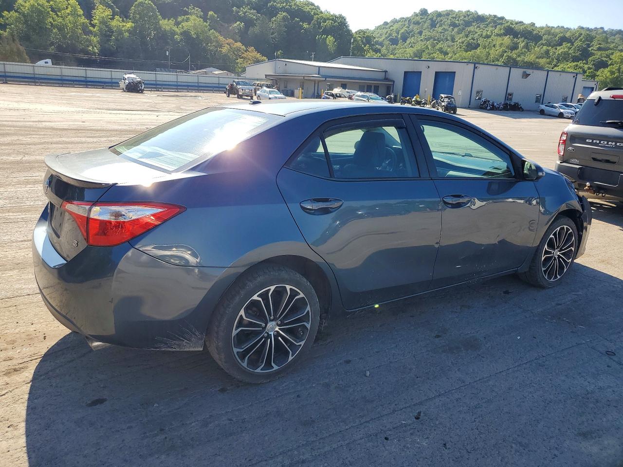 2014 Toyota Corolla S Plus Blue vin: 2T1BURHE5EC216425