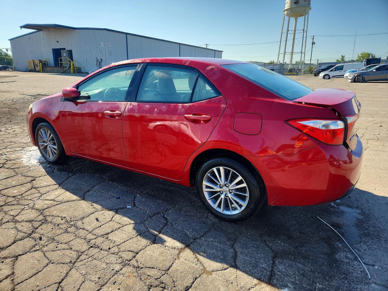 2014 Toyota Corolla Le Plus Red vin: 2T1BURHE5EC220135