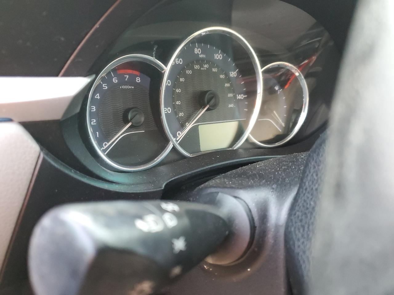 2014 Toyota Corolla L Silver vin: 2T1BURHE5EC223374
