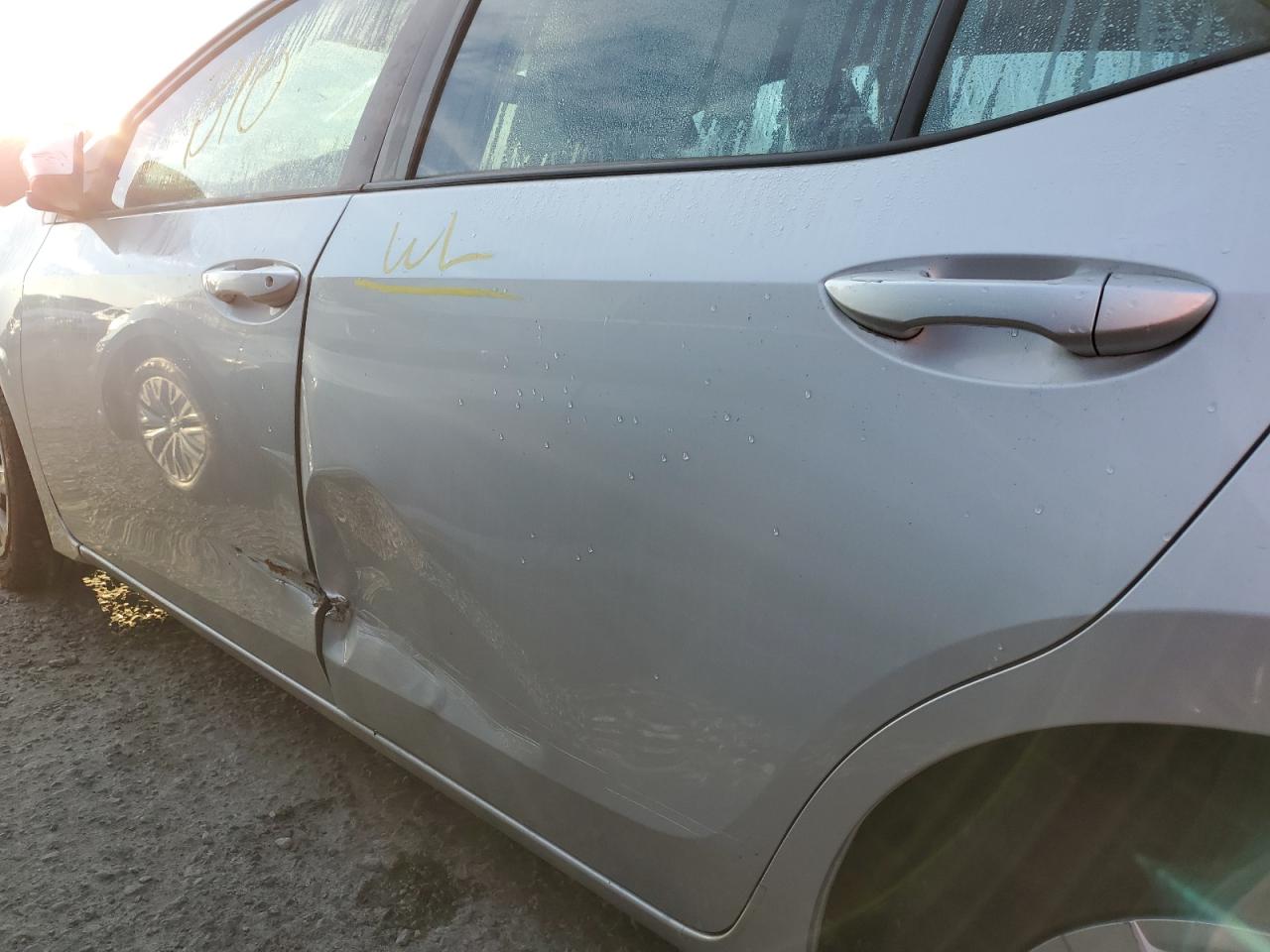 2014 Toyota Corolla L Silver vin: 2T1BURHE5EC223374
