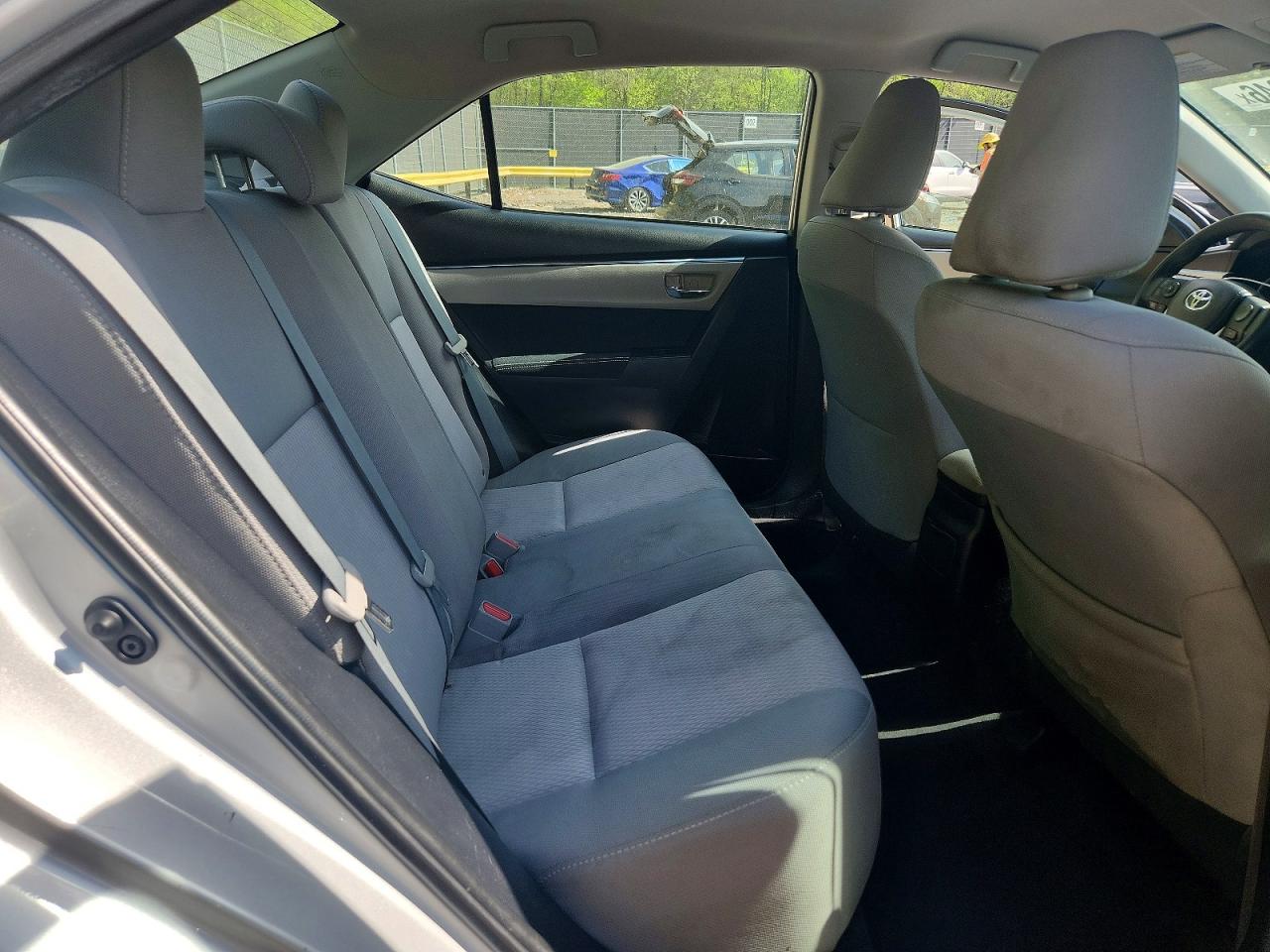 2014 Toyota Corolla Le Silver vin: 2T1BURHE5EC226758