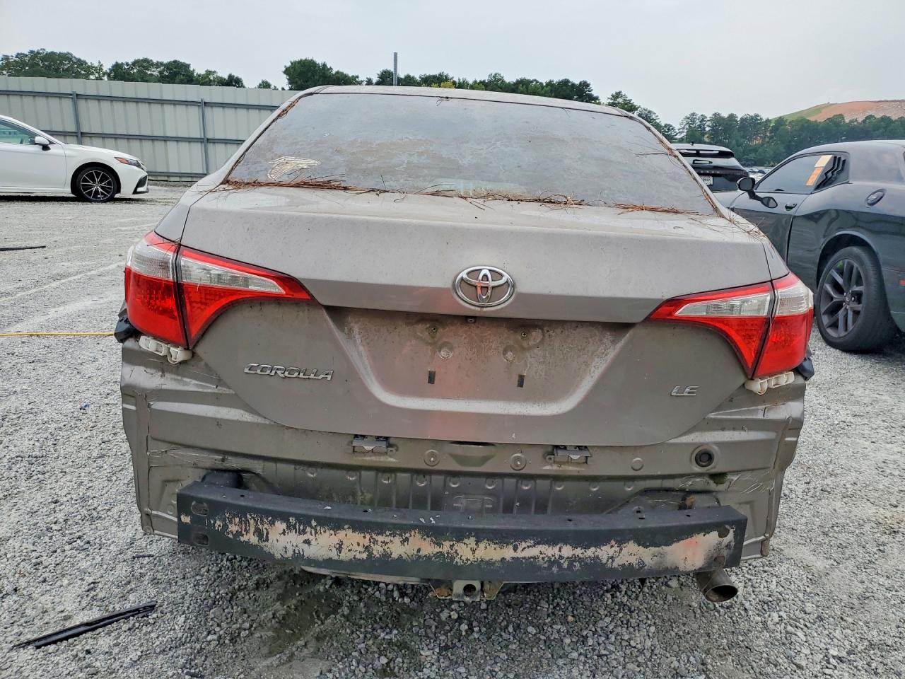 2015 Toyota Corolla Le Green vin: 2T1BURHE5FC233890