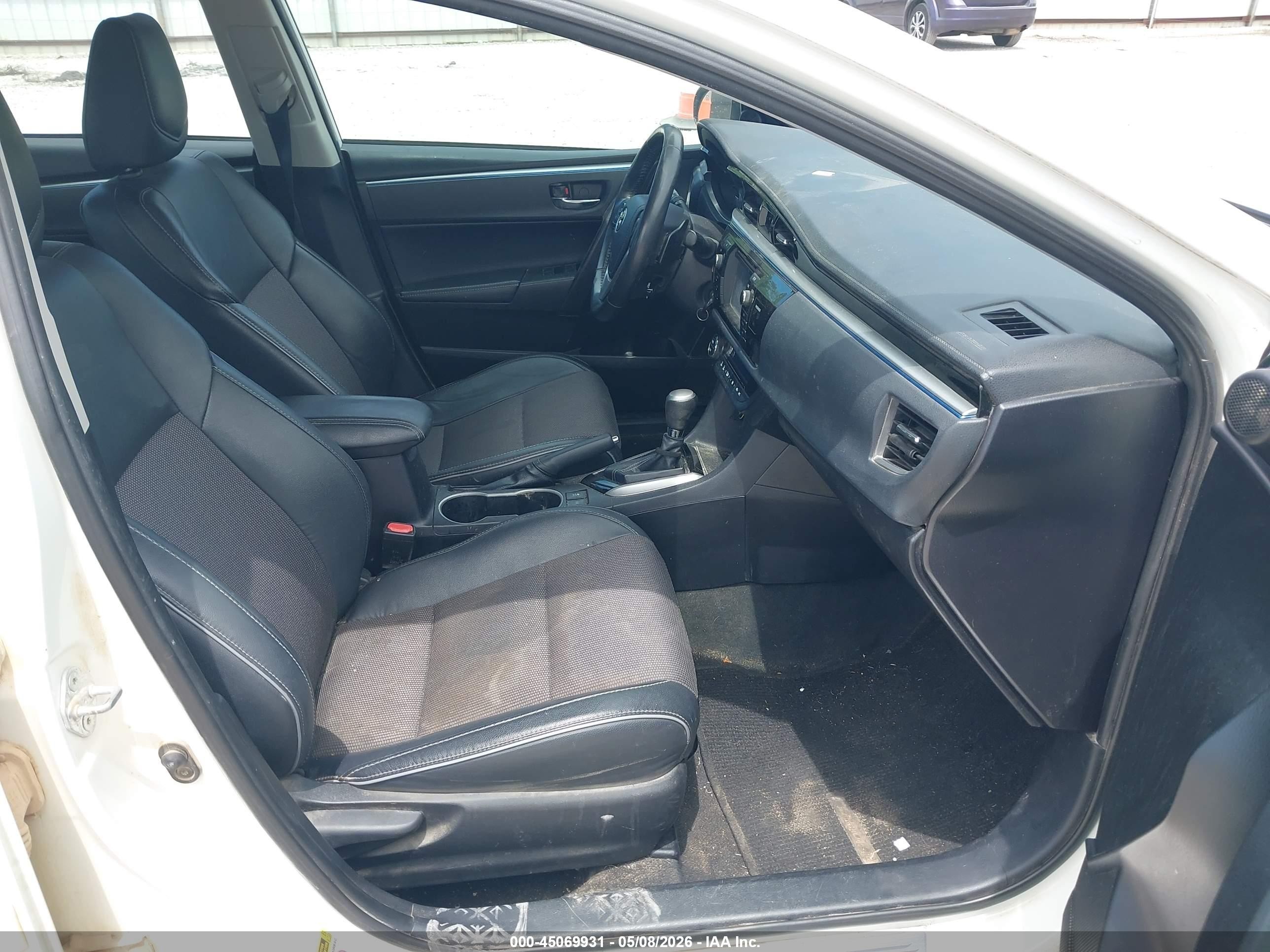 2015 Toyota Corolla S Plus White vin: 2T1BURHE5FC255212