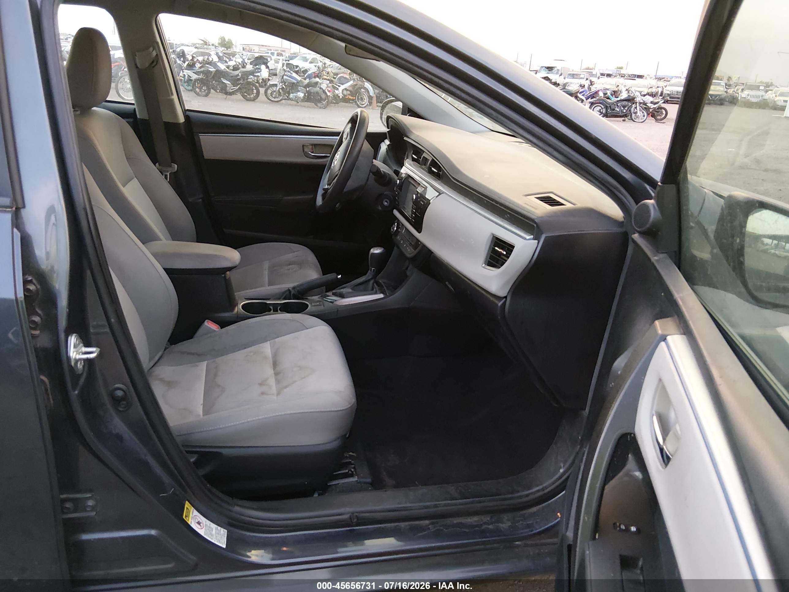 2015 Toyota Corolla Le Gray vin: 2T1BURHE5FC275508