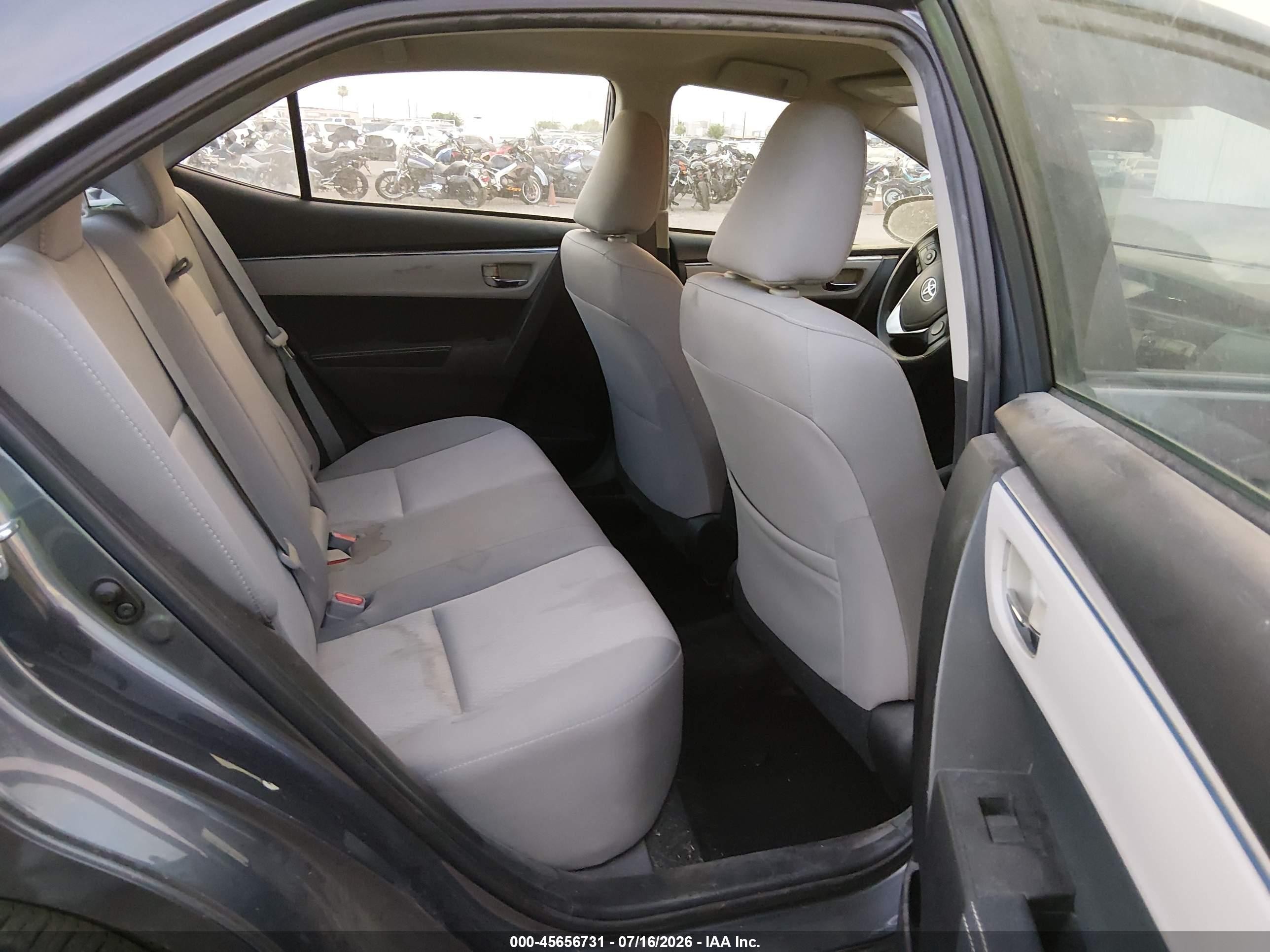 2015 Toyota Corolla Le Gray vin: 2T1BURHE5FC275508